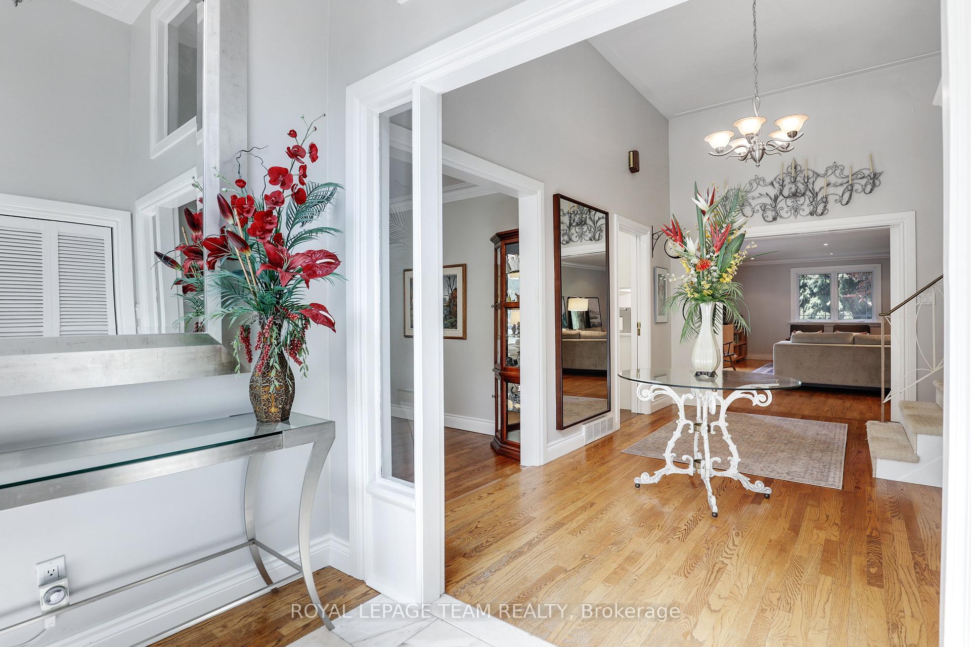 Photo 14 of 1939 Wembley Avenue, Ottawa, Carlingwood — HOMEH