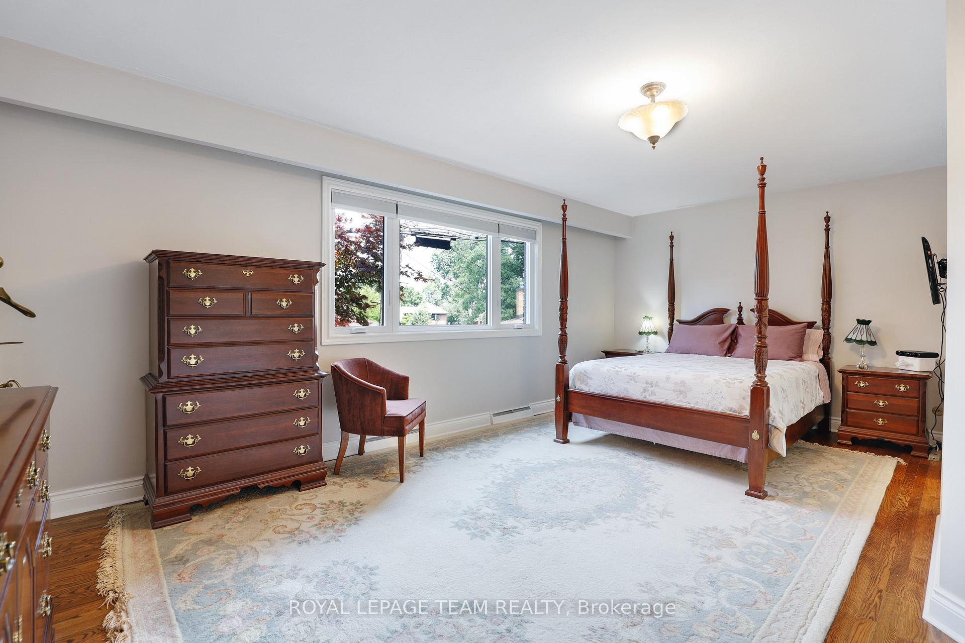Photo 29 of 1939 Wembley Avenue, Ottawa, Carlingwood — HOMEH