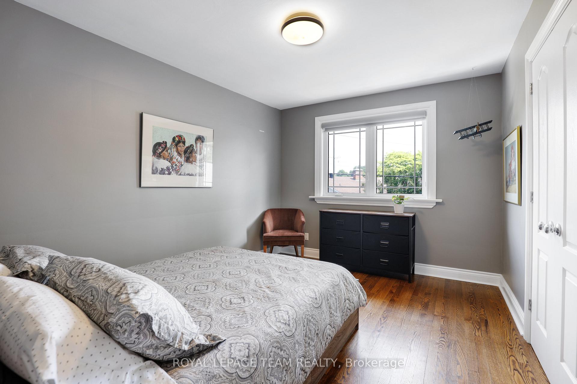 Photo 33 of 1939 Wembley Avenue, Ottawa, Carlingwood — HOMEH
