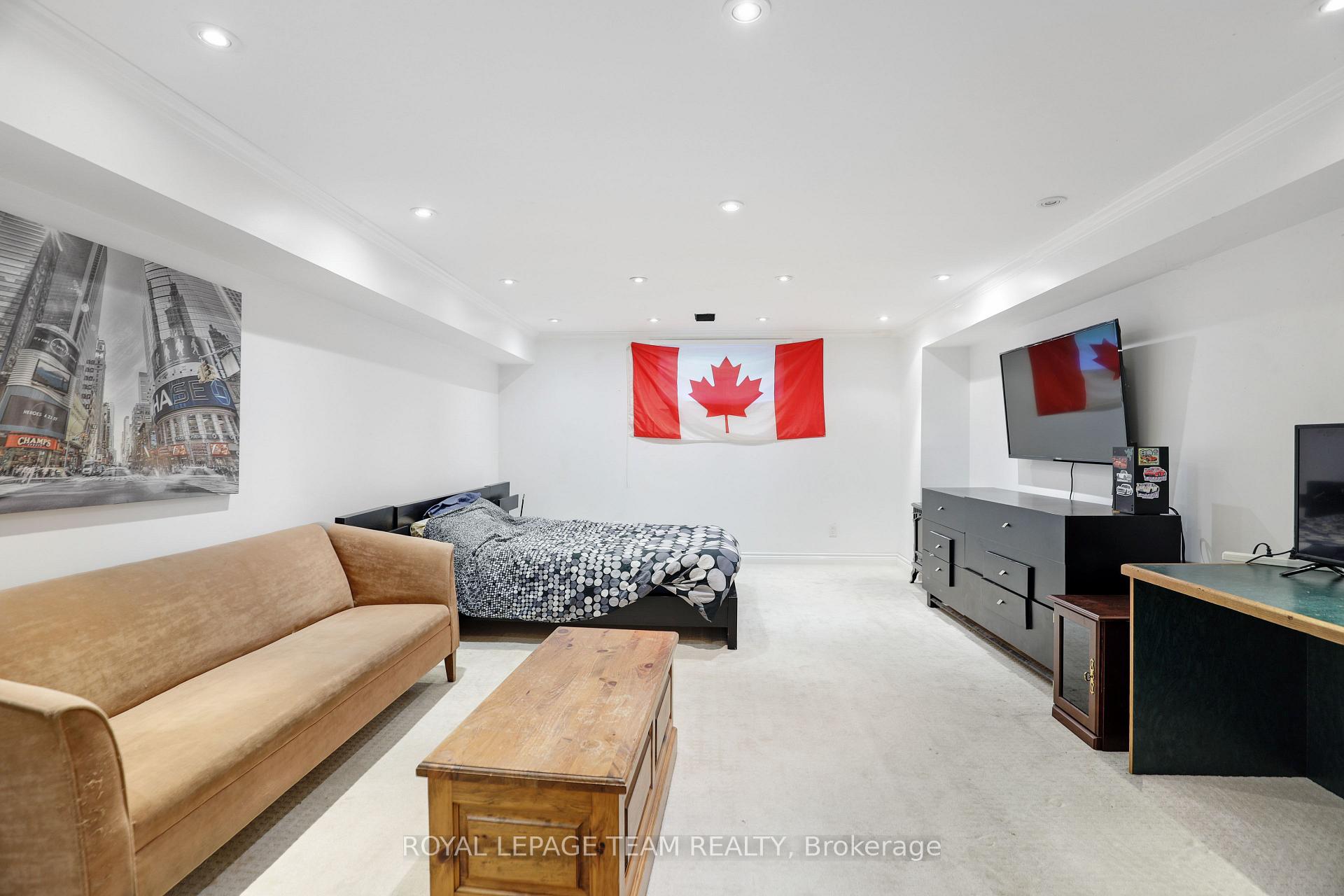 Photo 40 of 1939 Wembley Avenue, Ottawa, Carlingwood — HOMEH
