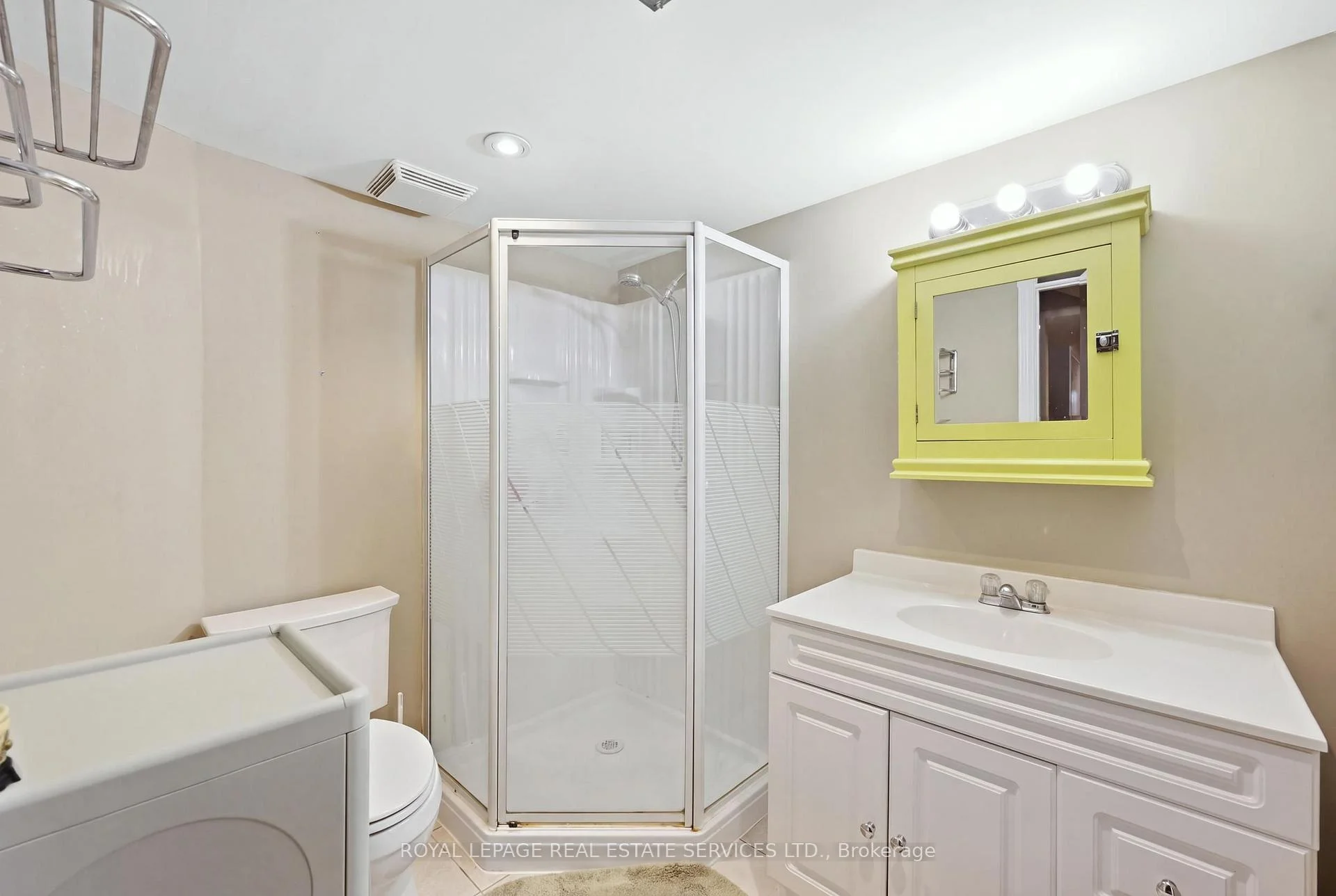 Photo 5 of Unit 3, 165 Terraview Crescent, Guelph, Kortright West — HOMEH