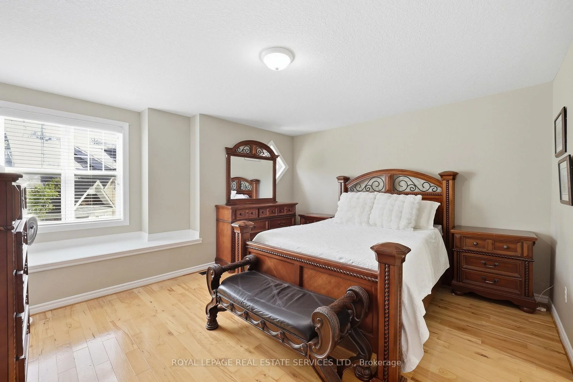 Photo 6 of Unit 3, 165 Terraview Crescent, Guelph, Kortright West — HOMEH