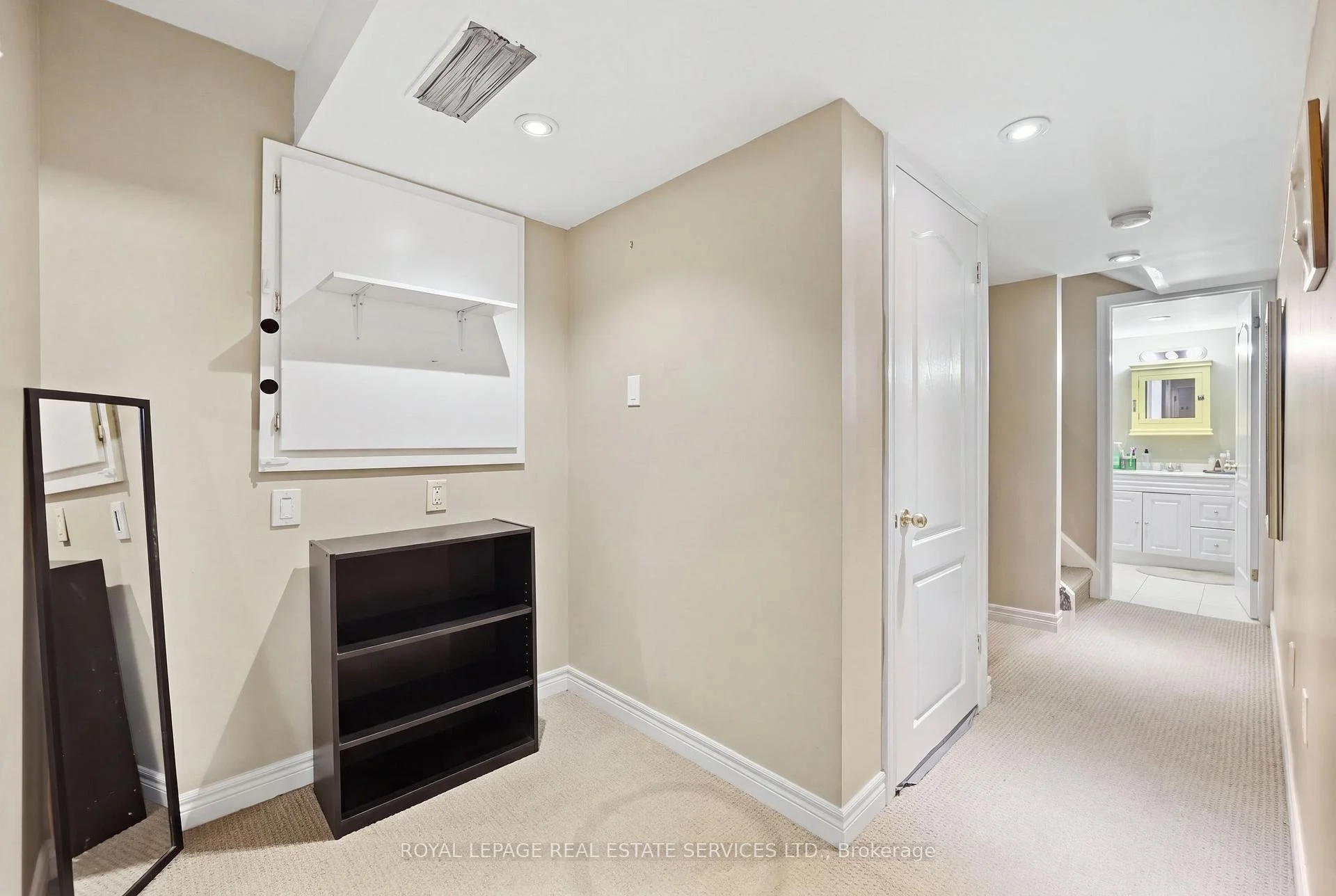 Photo 11 of Unit 3, 165 Terraview Crescent, Guelph, Kortright West — HOMEH