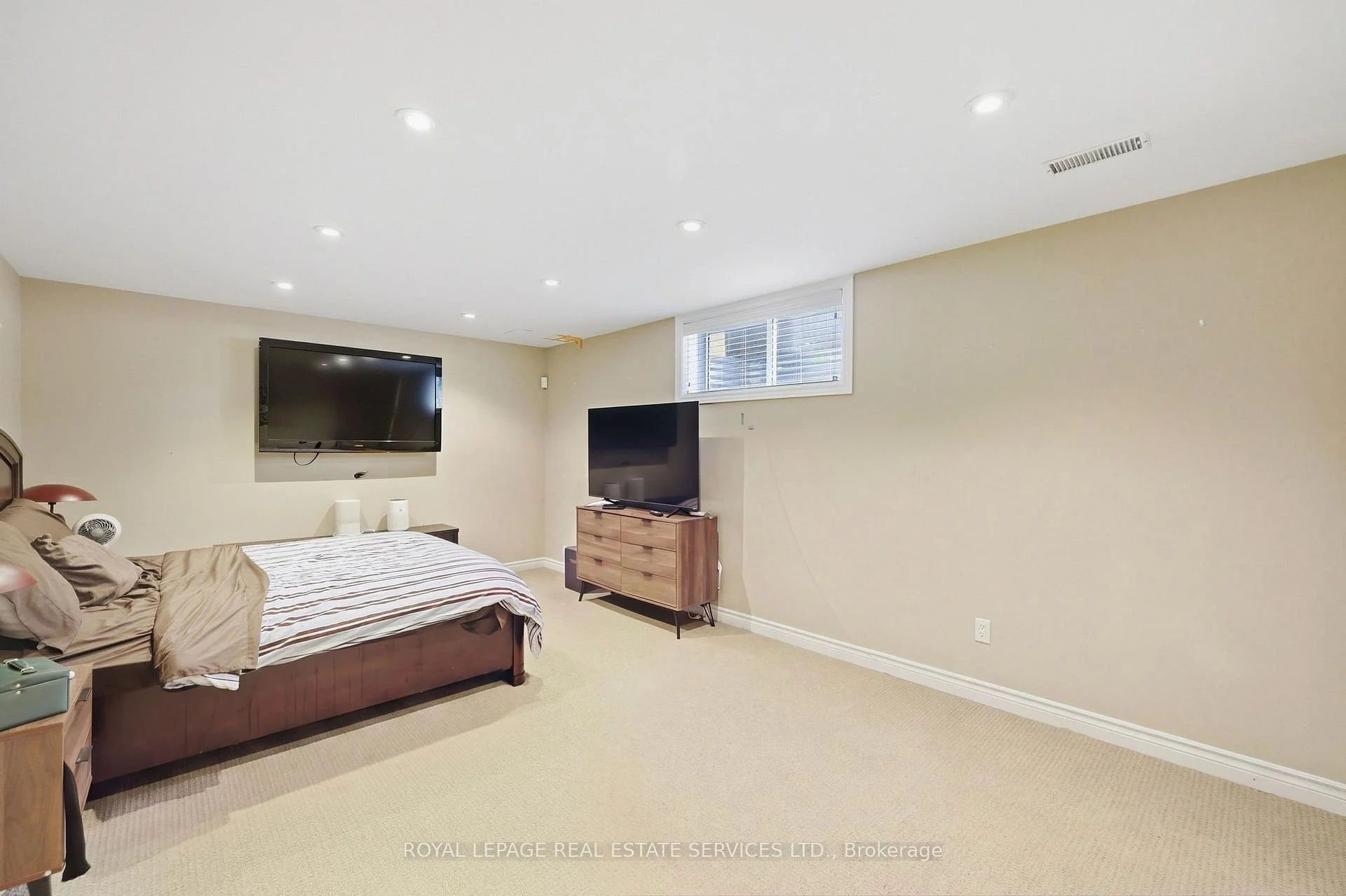 Photo 14 of Unit 3, 165 Terraview Crescent, Guelph, Kortright West — HOMEH