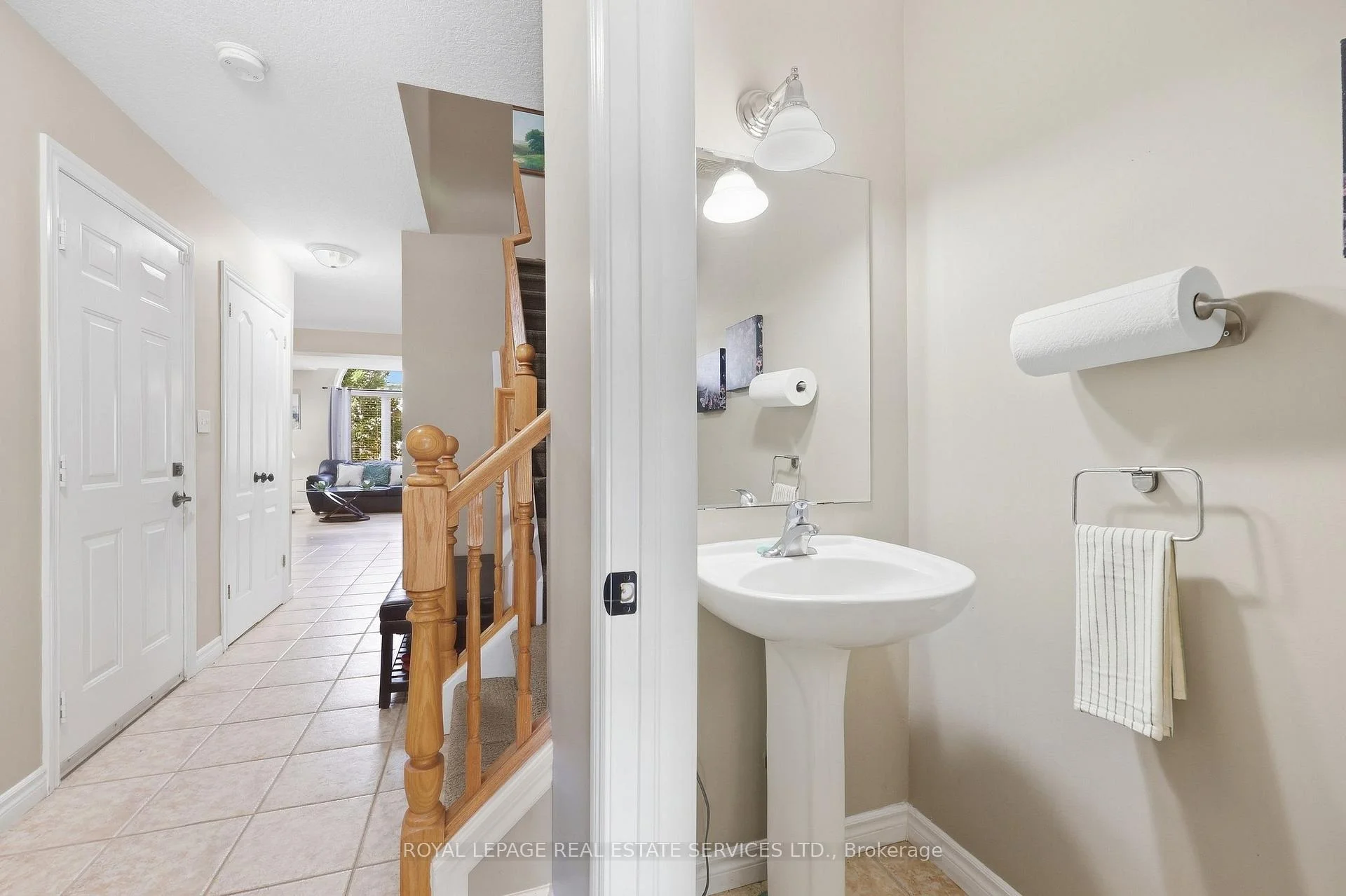 Photo 19 of Unit 3, 165 Terraview Crescent, Guelph, Kortright West — HOMEH
