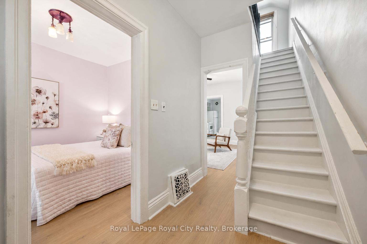 Photo 12 of 178 York Road, Guelph, St. Patrick's Ward — HOMEH