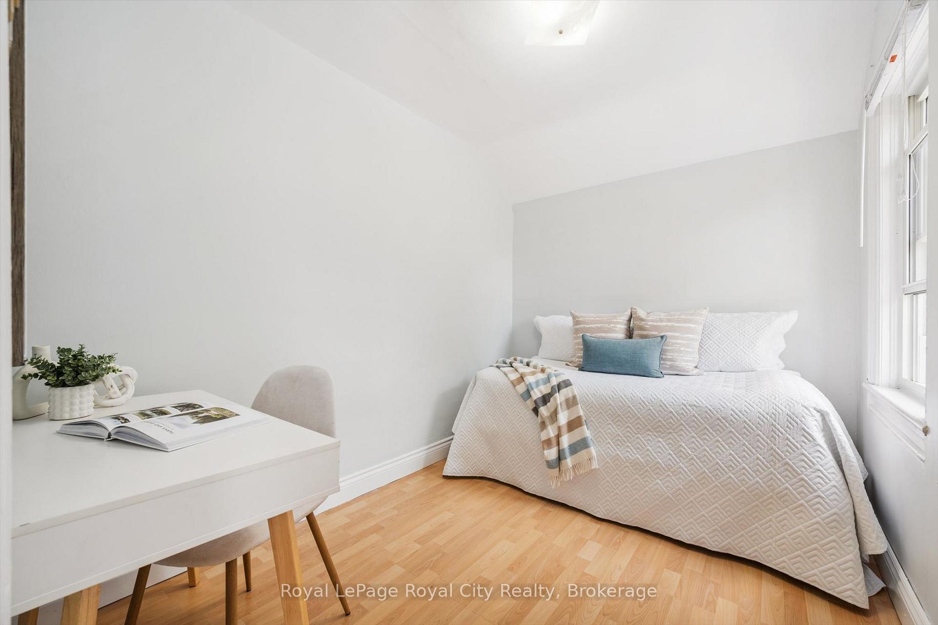 Photo 24 of 178 York Road, Guelph, St. Patrick's Ward — HOMEH