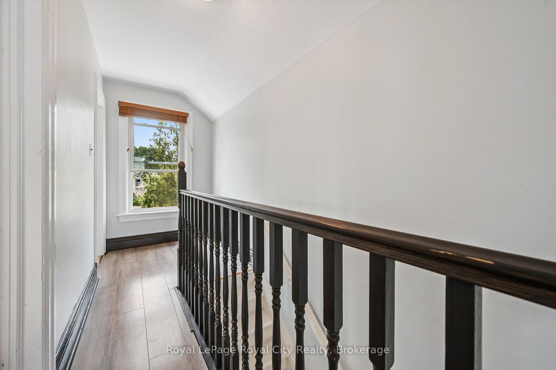 Photo 32 of 178 York Road, Guelph, St. Patrick's Ward — HOMEH