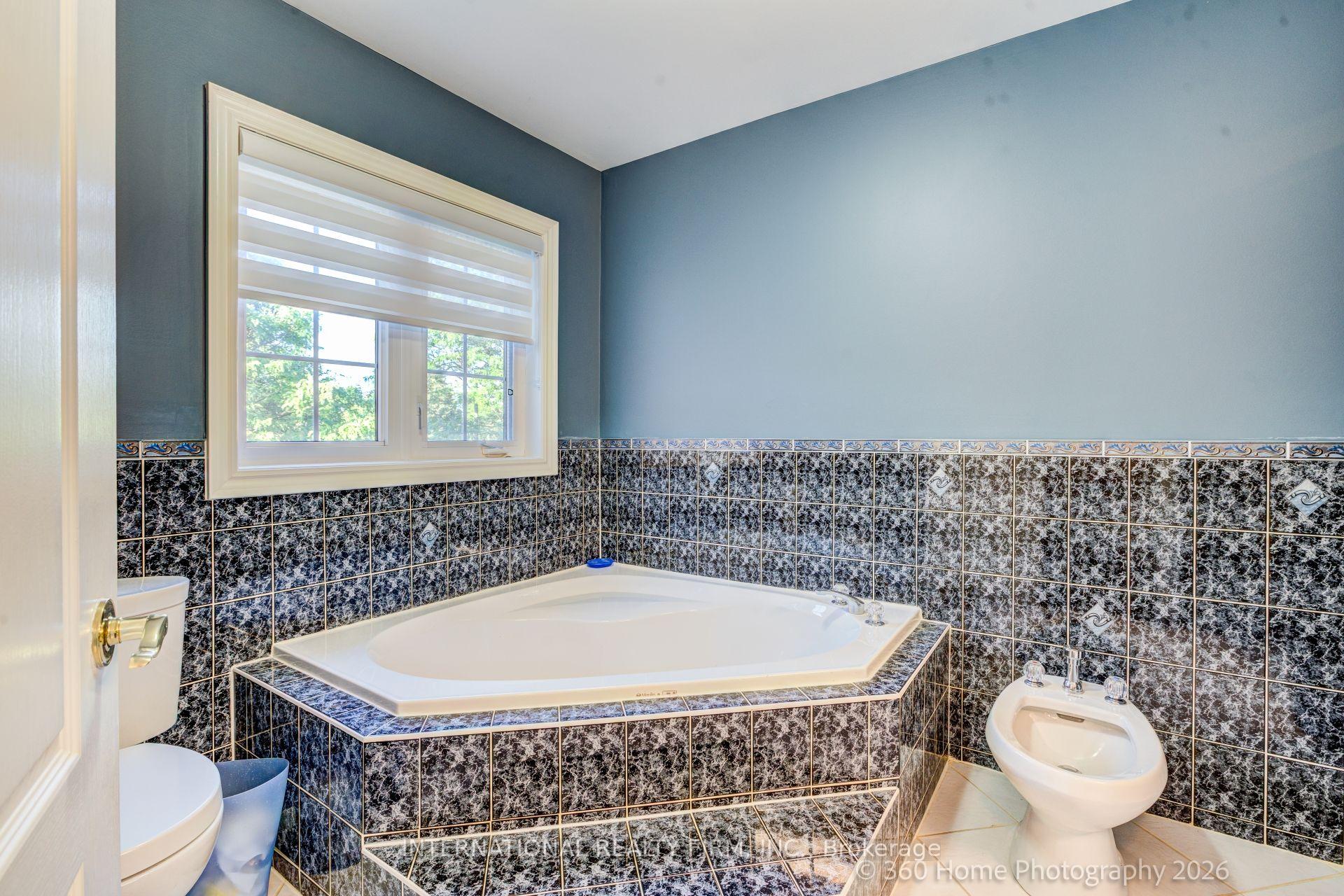 Photo 12 of 43 Water Garden Lane, Vaughan, Sonoma Heights — HOMEH