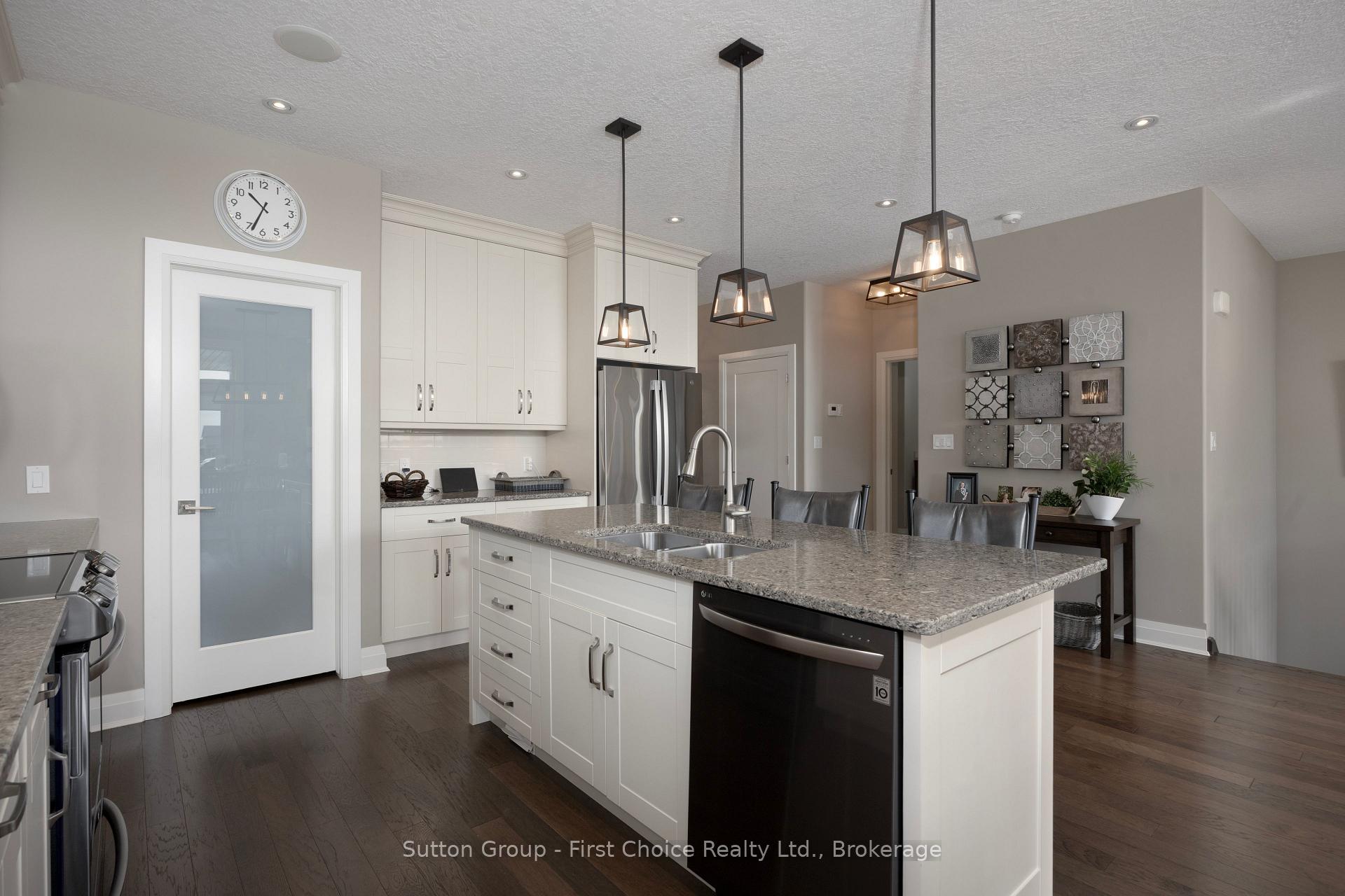 Photo 13 of 7 Culliton Street, Stratford — HOMEH