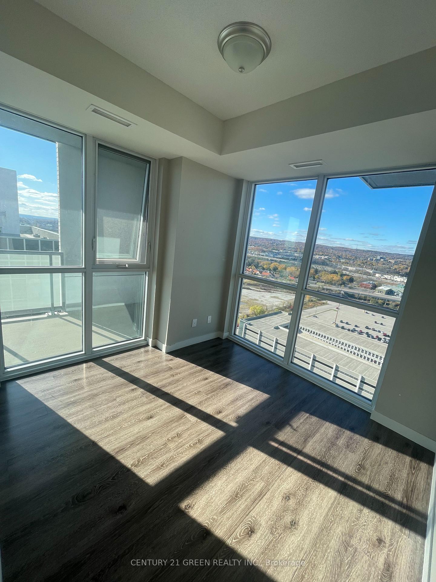 Photo 3 of Unit 2208, 2087 Fairview Street, Burlington, Freeman — HOMEH