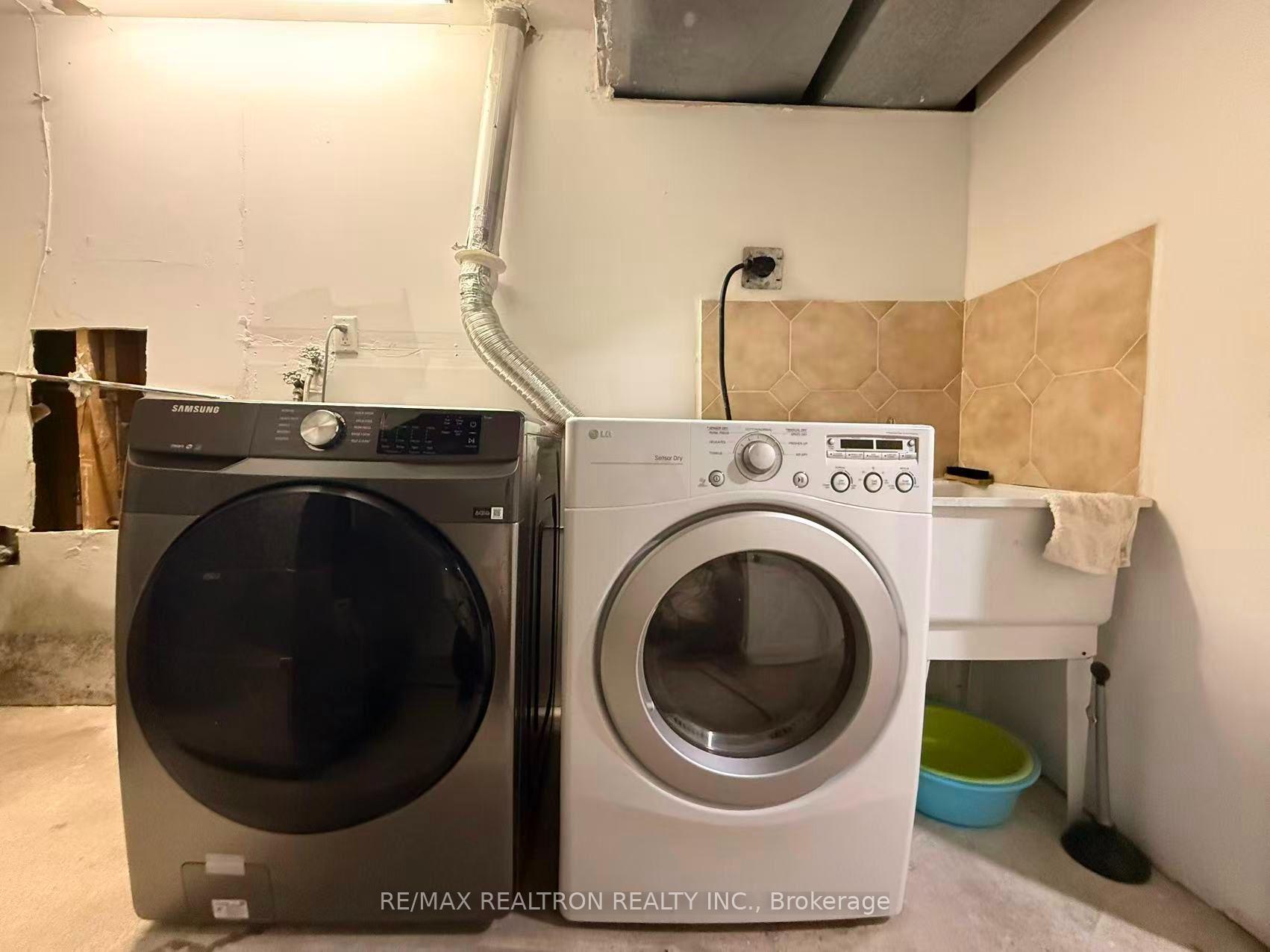 Photo 18 of Unit Lower, 34 James Gray Drive, North York, Bayview Woods-Steeles — HOMEH
