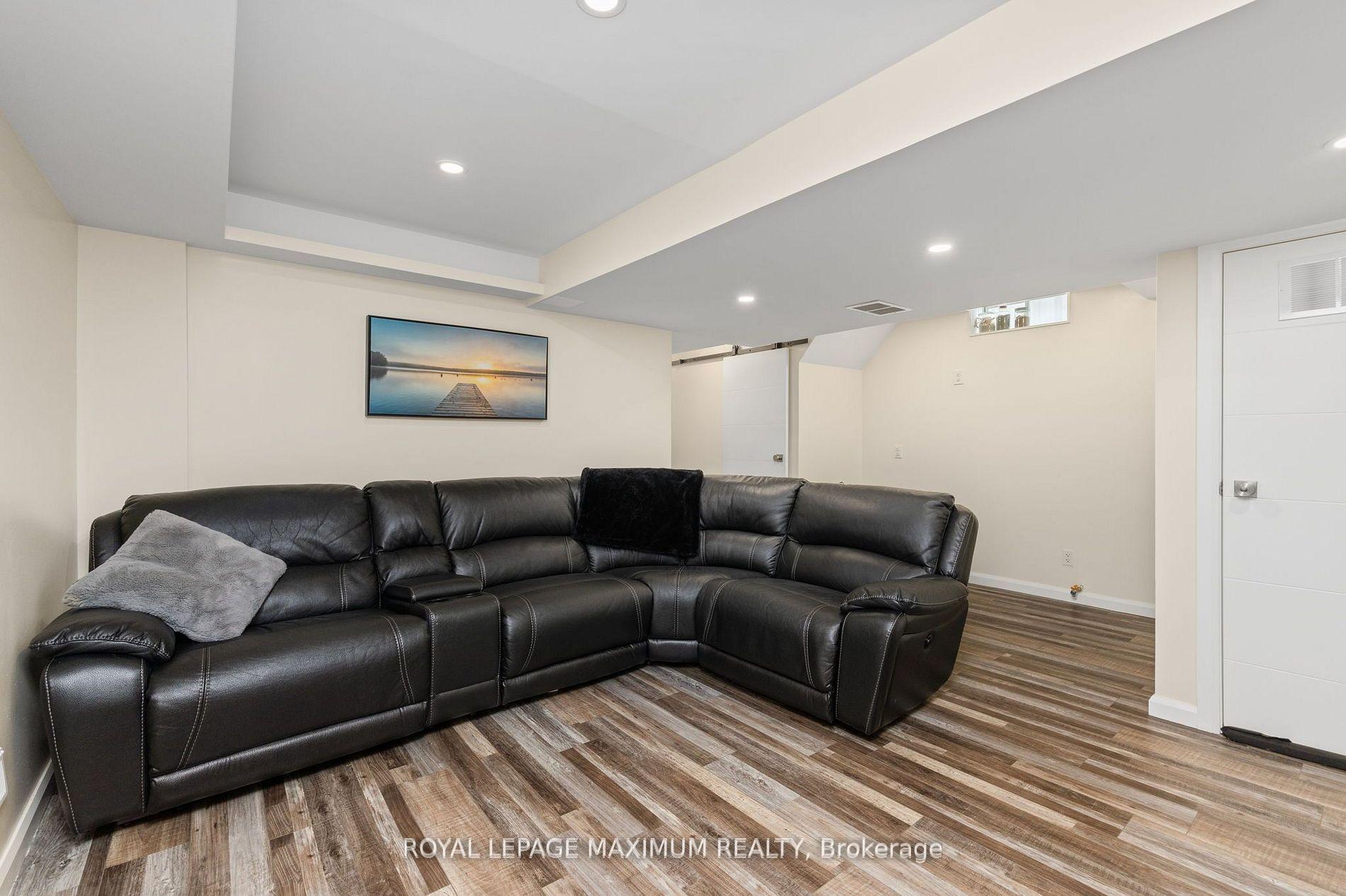 Photo 28 of 52 Pottery Place, Vaughan, East Woodbridge — HOMEH