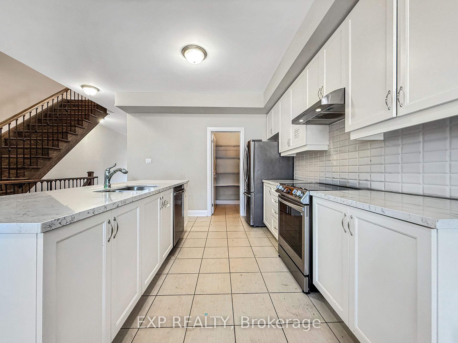 Photo 11 of Unit Upper, 923 Isaac Phillips Way, Aurora, Hills of St Andrew — HOMEH