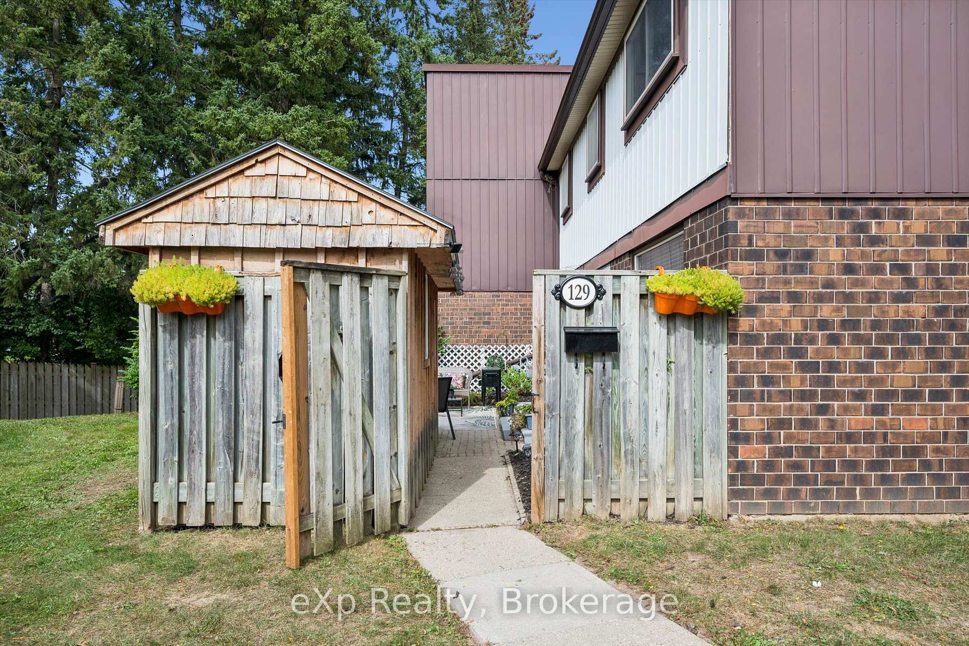 Photo 8 of Unit 129, 45 Marksam Road, Guelph, Willow West/Sugarbush/West Acres — HOMEH