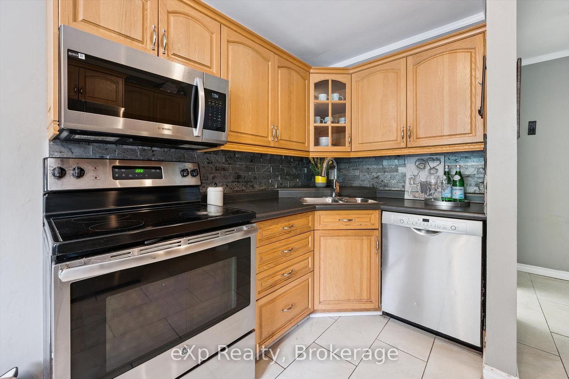 Photo 18 of Unit 129, 45 Marksam Road, Guelph, Willow West/Sugarbush/West Acres — HOMEH
