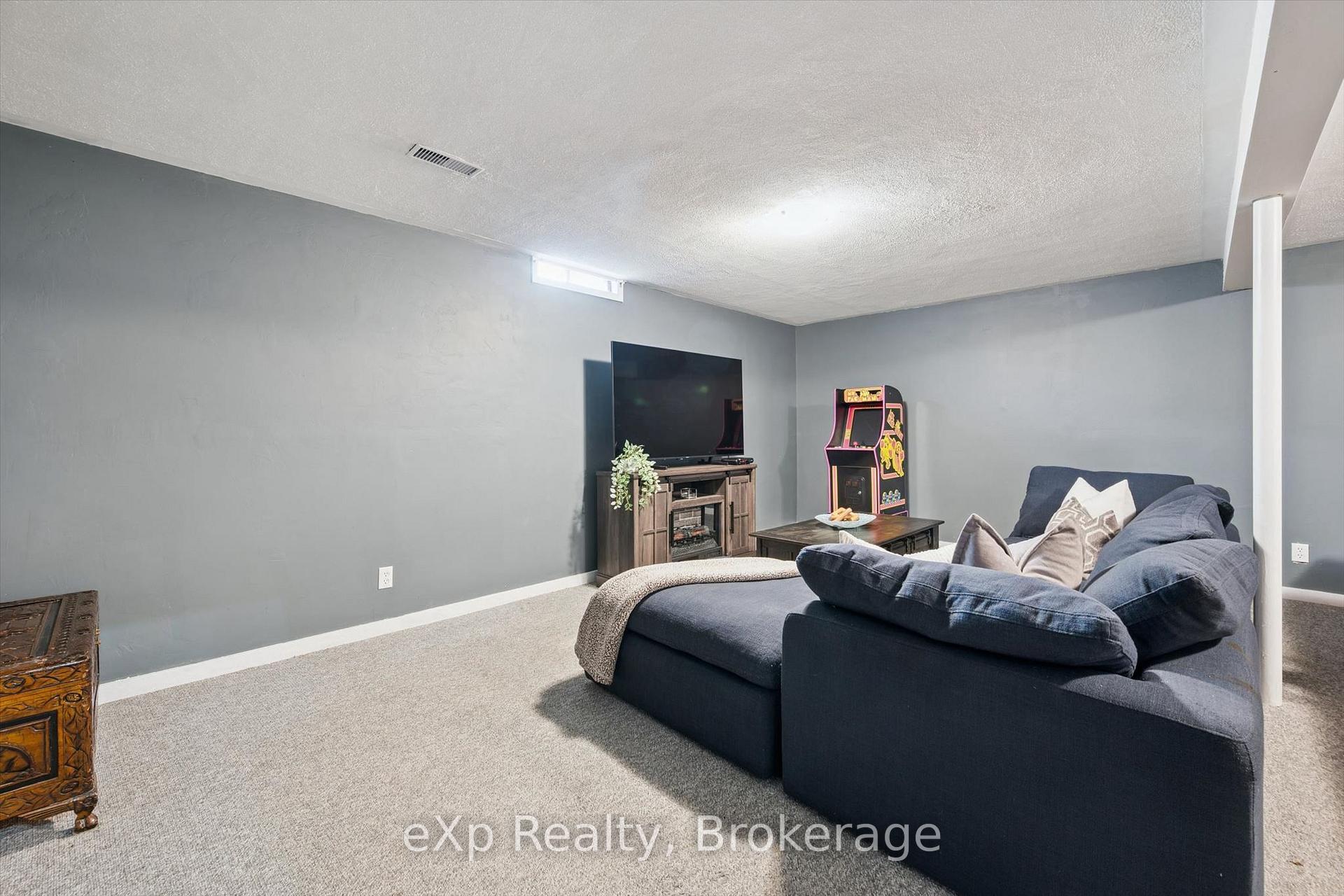 Photo 32 of Unit 129, 45 Marksam Road, Guelph, Willow West/Sugarbush/West Acres — HOMEH