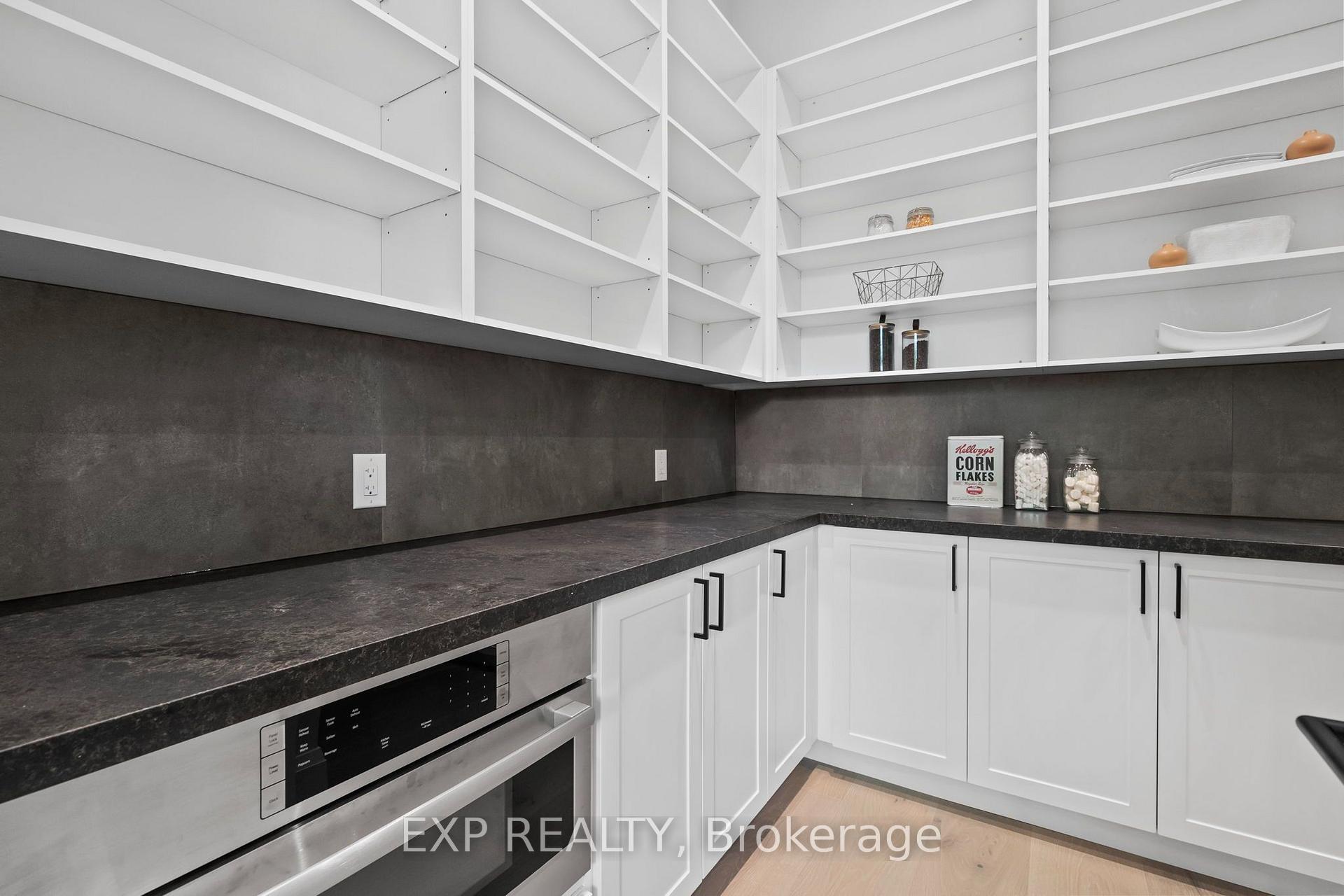 Photo 14 of 51 Thirty Ninth Street, Etobicoke, Long Branch — HOMEH