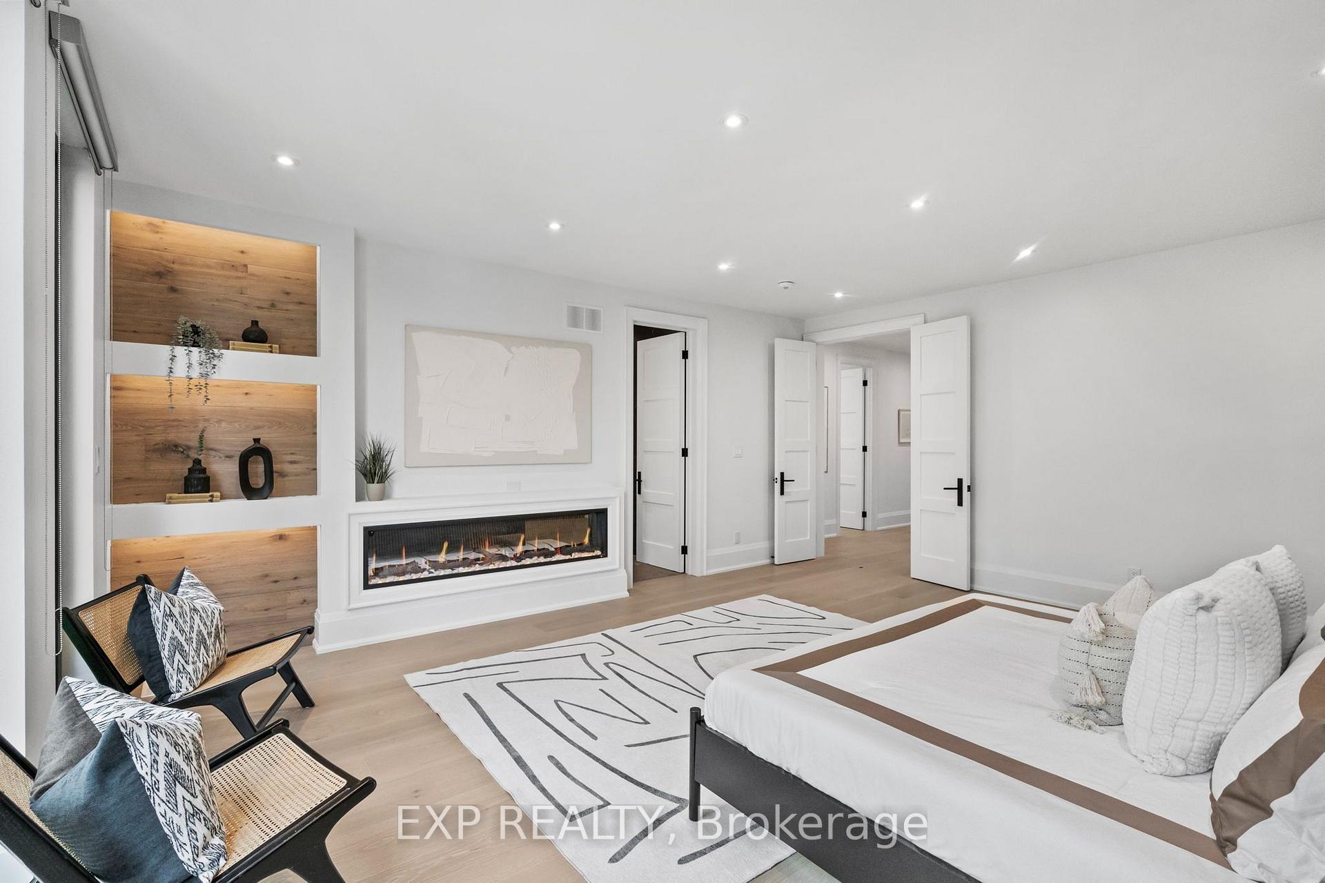 Photo 18 of 51 Thirty Ninth Street, Etobicoke, Long Branch — HOMEH