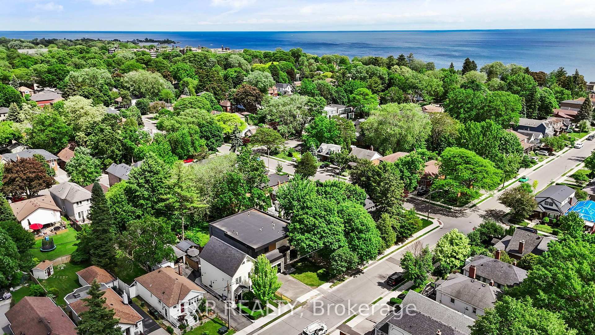 Photo 46 of 51 Thirty Ninth Street, Etobicoke, Long Branch — HOMEH