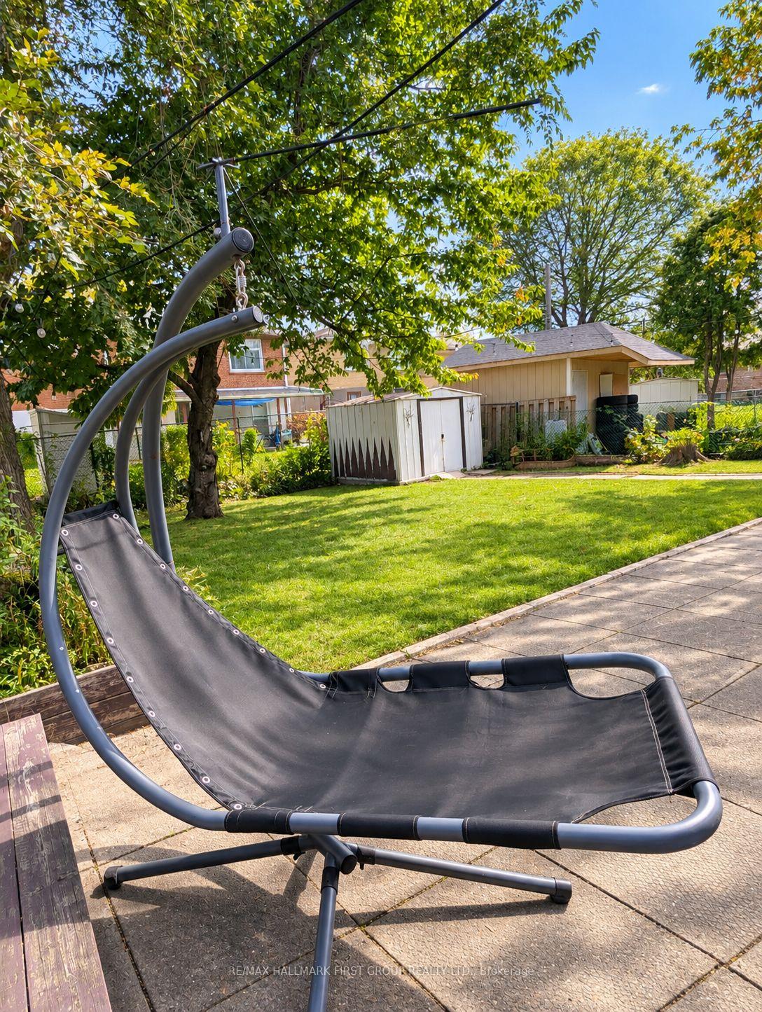Photo 13 of 826 Brimorton Drive, Scarborough, Woburn — HOMEH