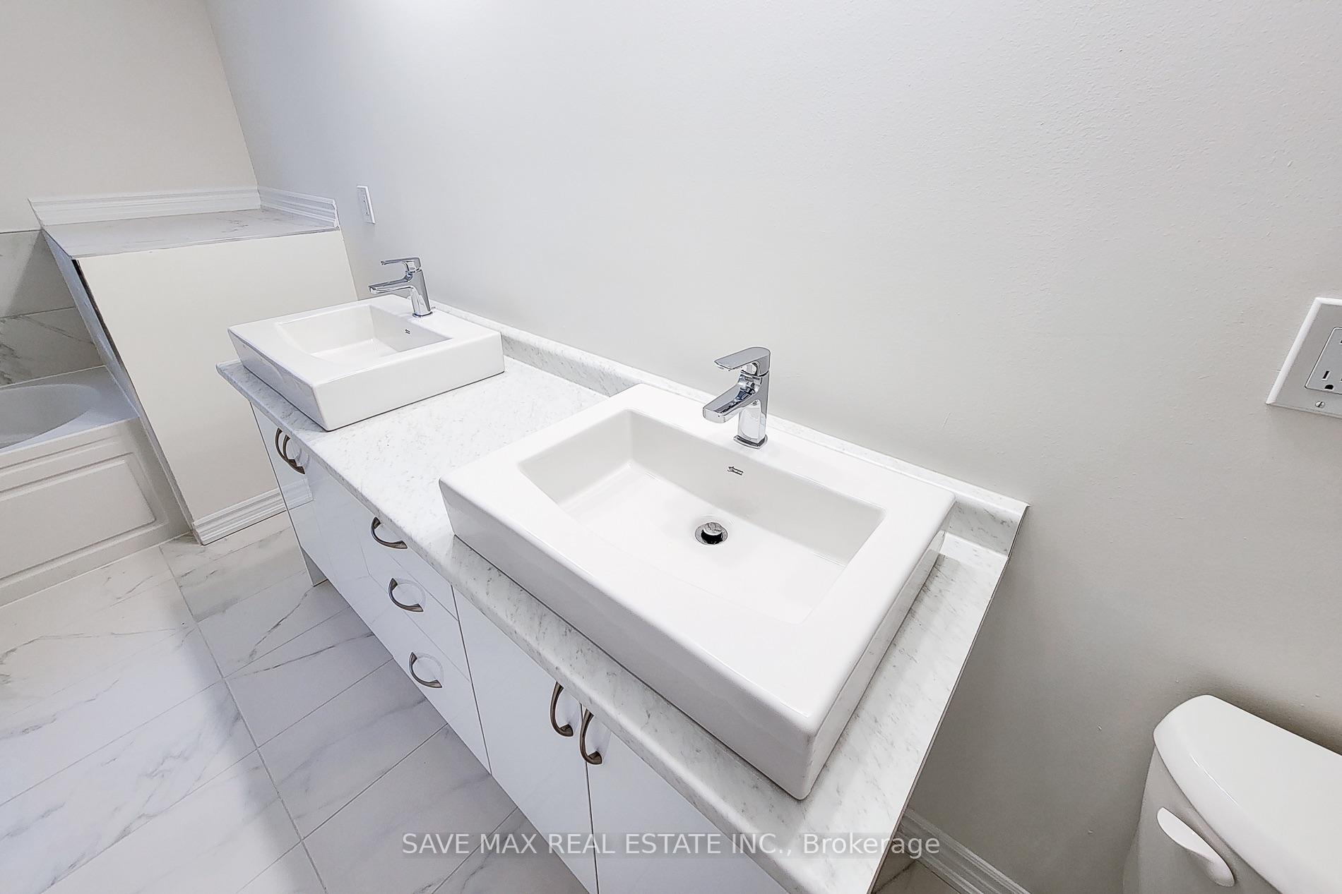 Photo 22 of 60 Hitchman Street N, Brant, Paris — HOMEH