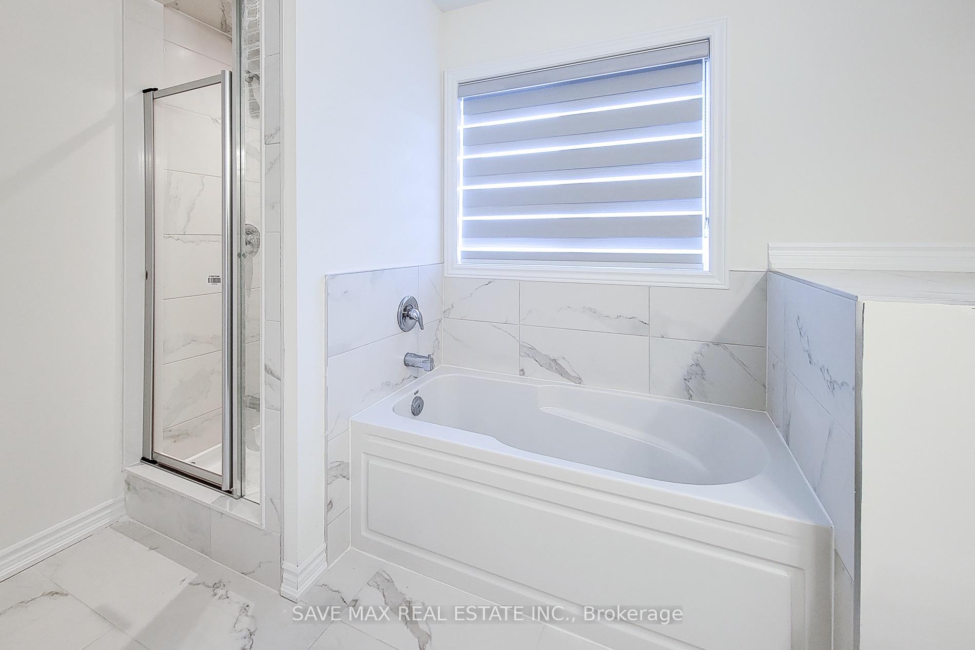 Photo 23 of 60 Hitchman Street N, Brant, Paris — HOMEH