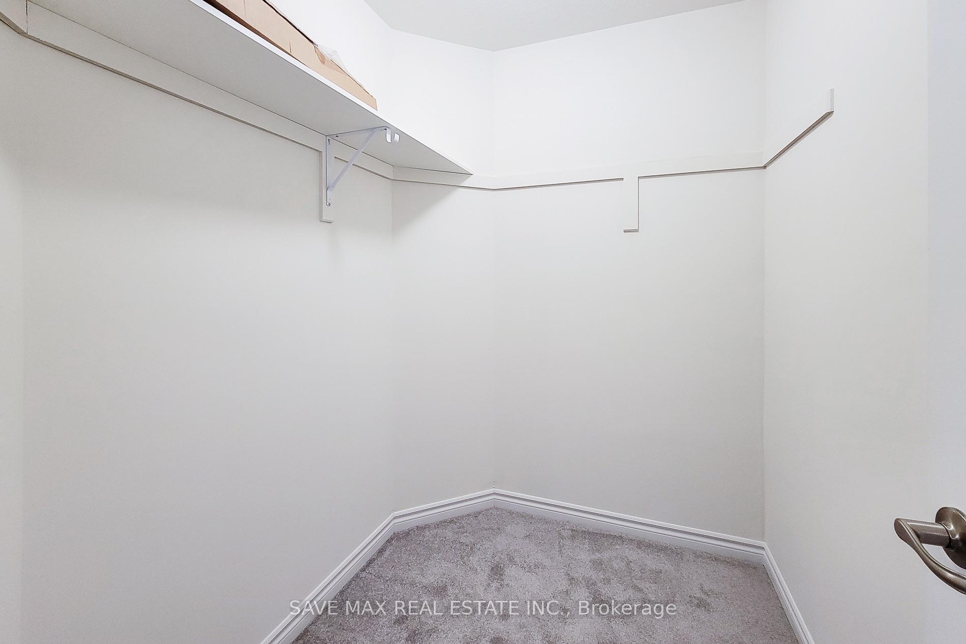 Photo 24 of 60 Hitchman Street N, Brant, Paris — HOMEH