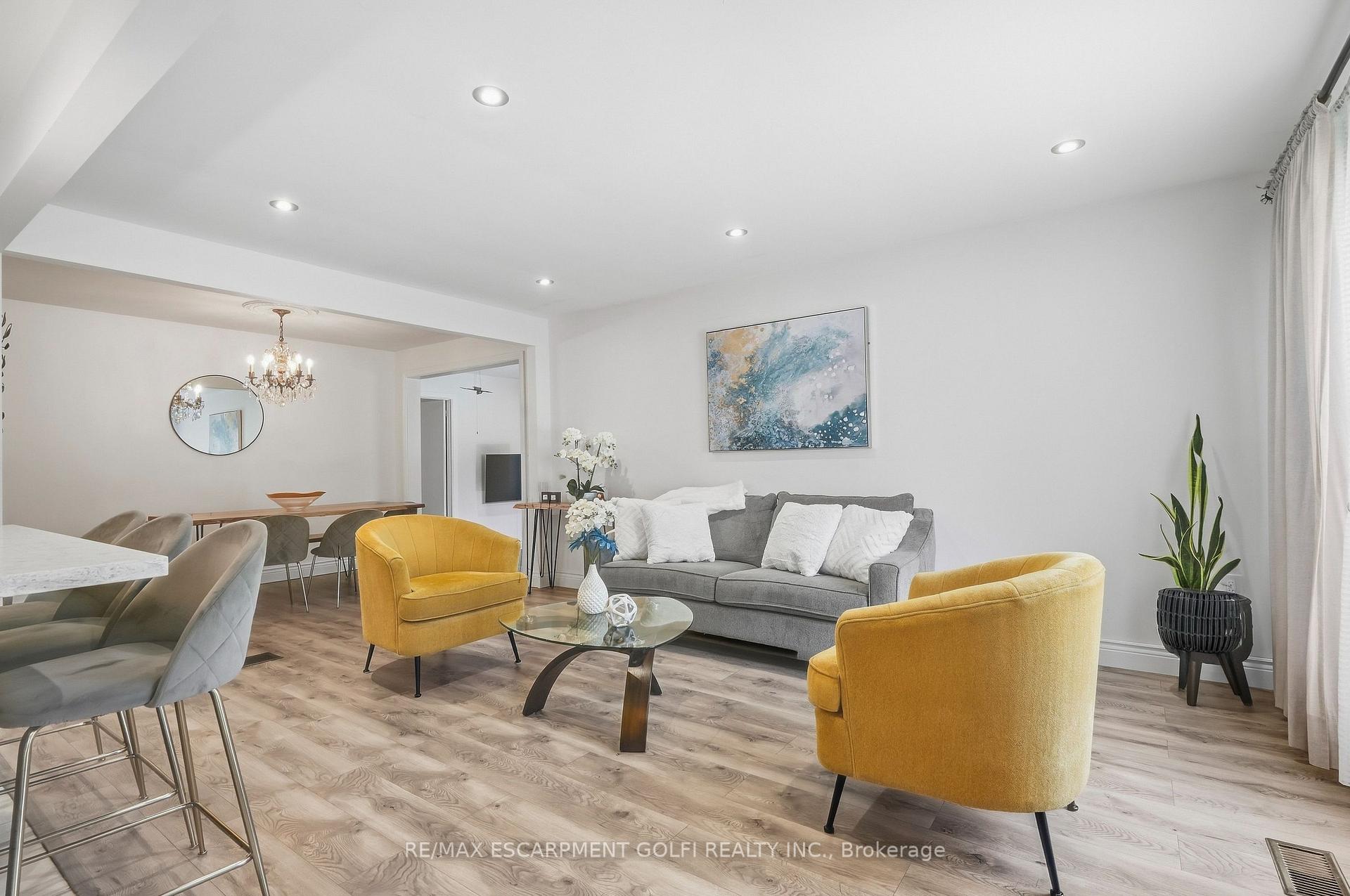 Photo 7 of 215 West 33RD Street, Hamilton, Westcliffe — HOMEH