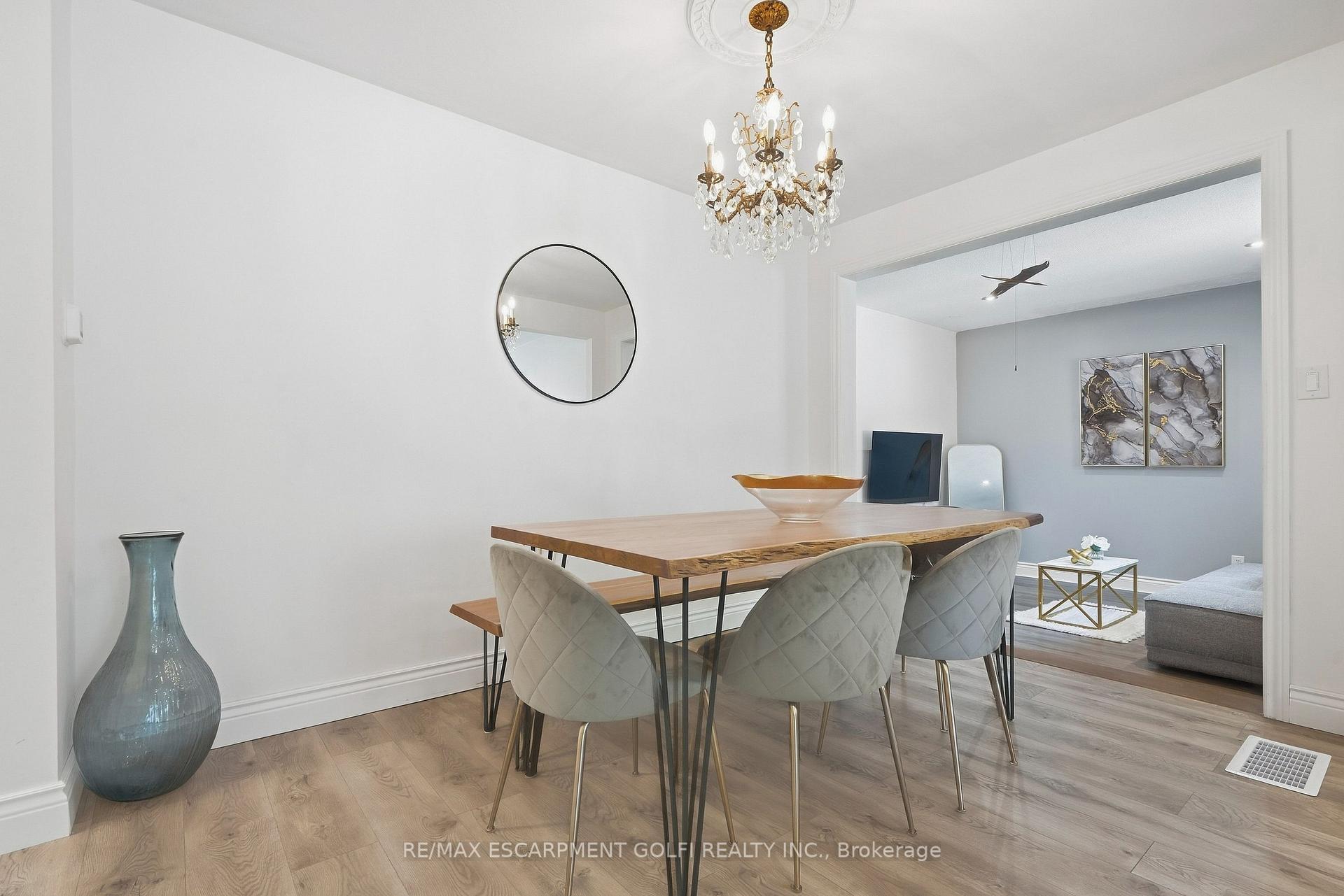 Photo 13 of 215 West 33RD Street, Hamilton, Westcliffe — HOMEH