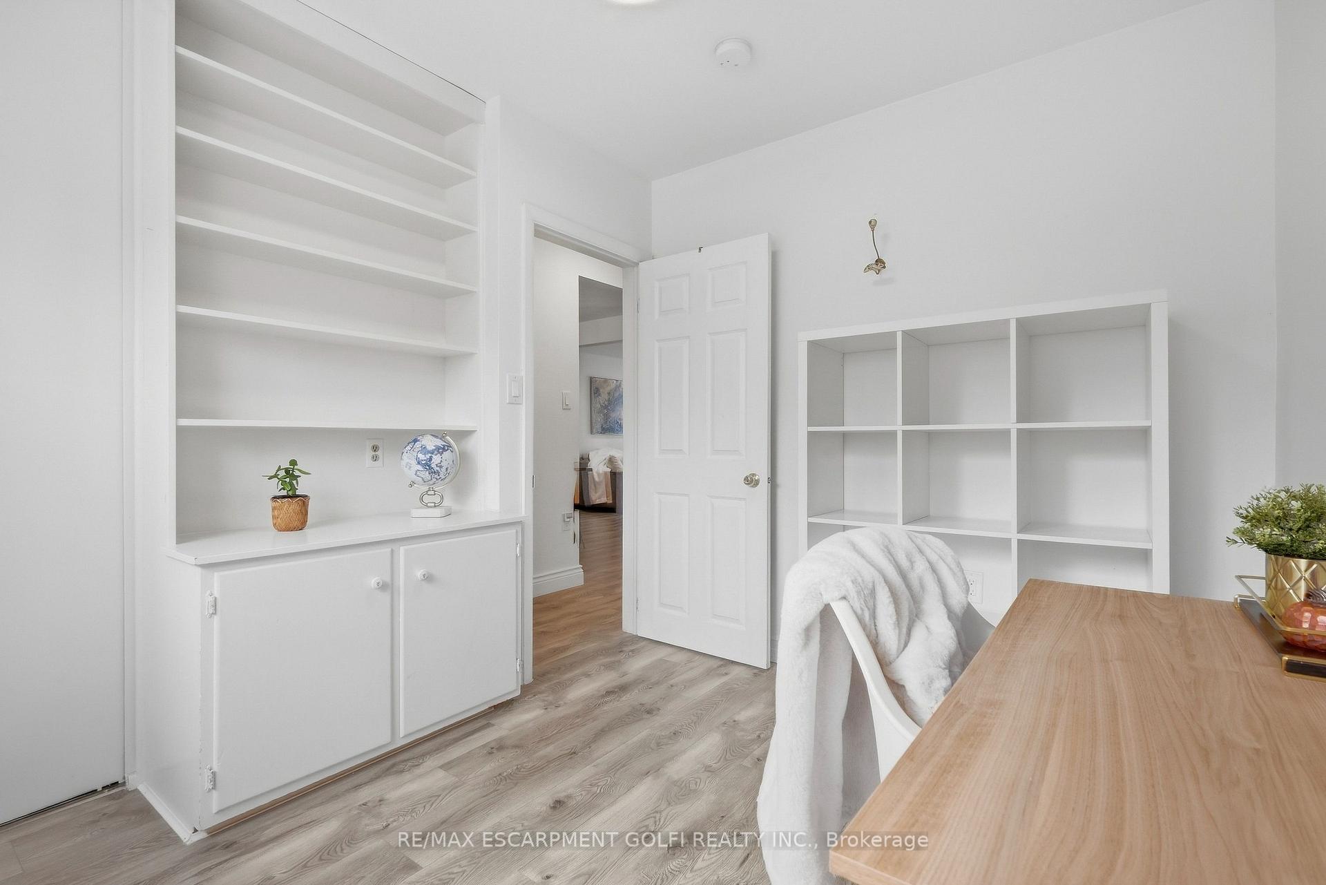 Photo 24 of 215 West 33RD Street, Hamilton, Westcliffe — HOMEH