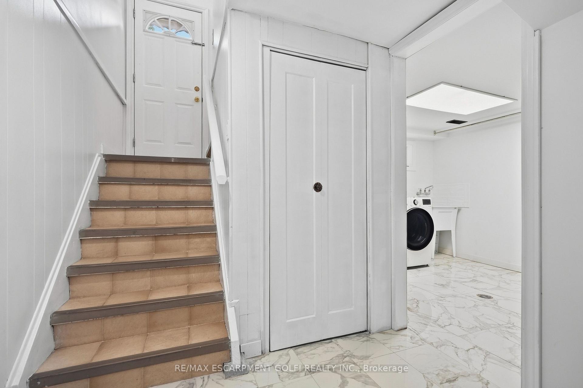Photo 27 of 215 West 33RD Street, Hamilton, Westcliffe — HOMEH