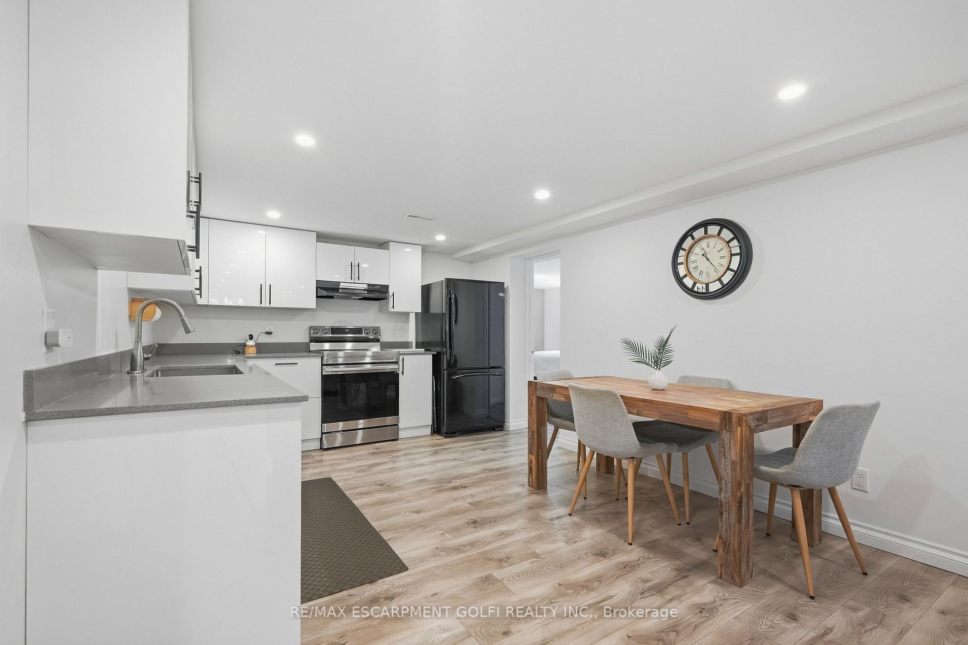 Photo 32 of 215 West 33RD Street, Hamilton, Westcliffe — HOMEH