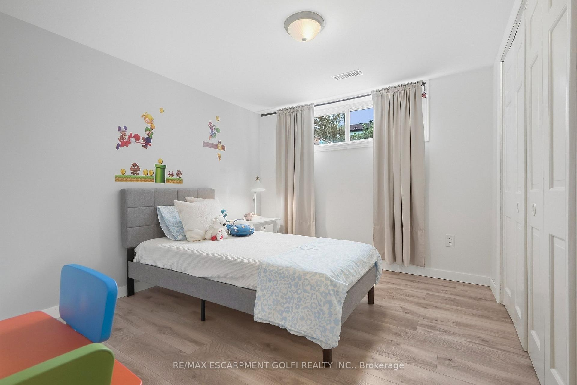 Photo 37 of 215 West 33RD Street, Hamilton, Westcliffe — HOMEH