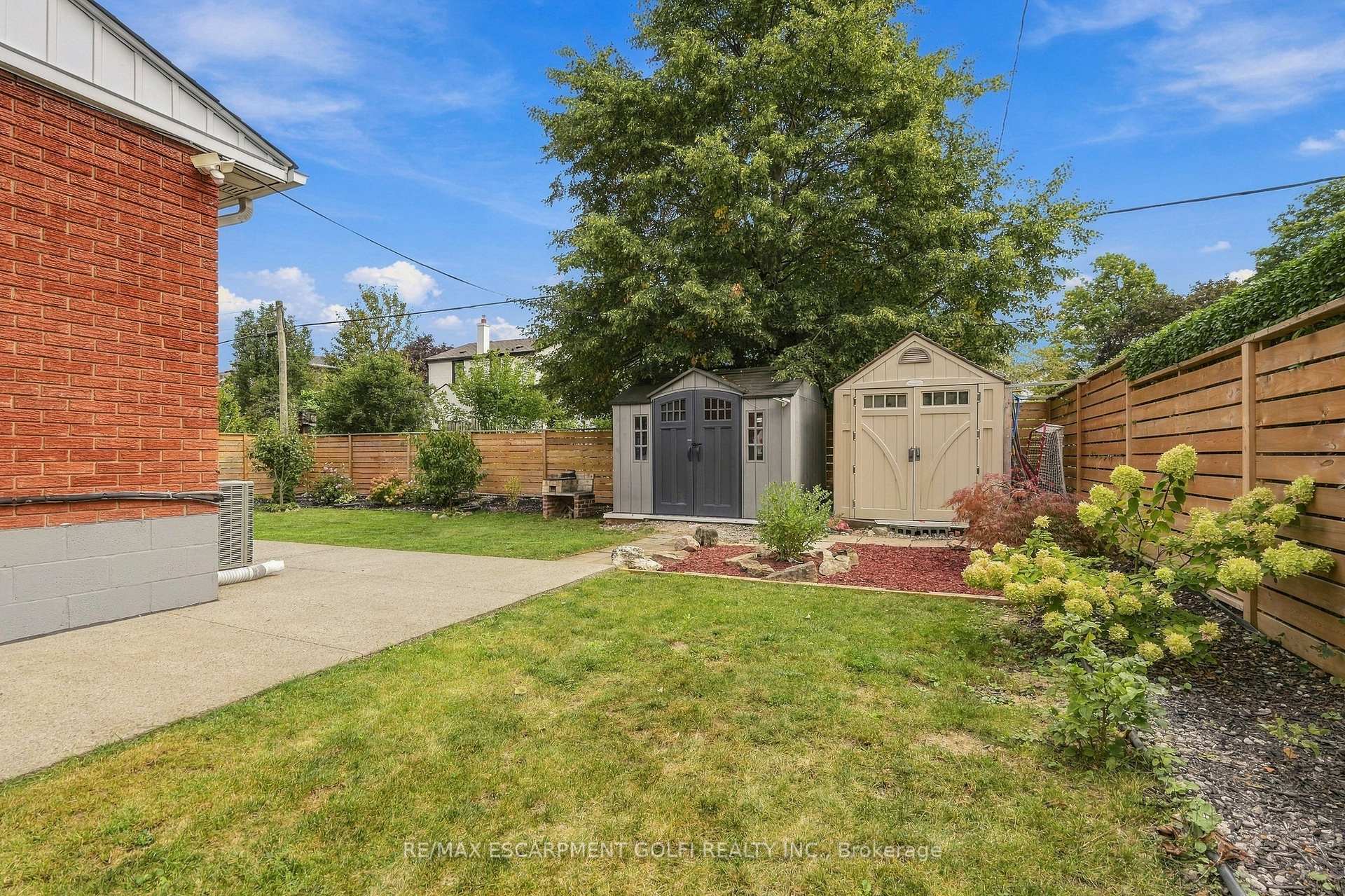 Photo 43 of 215 West 33RD Street, Hamilton, Westcliffe — HOMEH