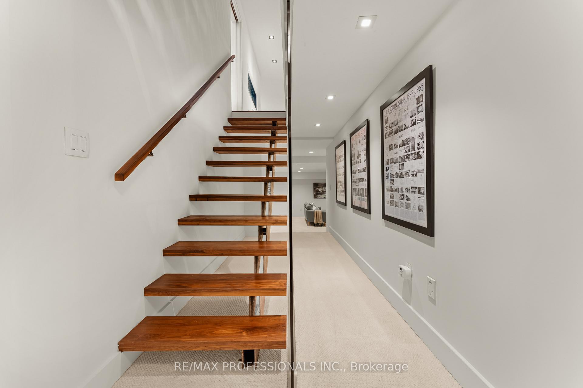 Photo 37 of 80 Humbervale Boulevard, Etobicoke, Stonegate-Queensway — HOMEH