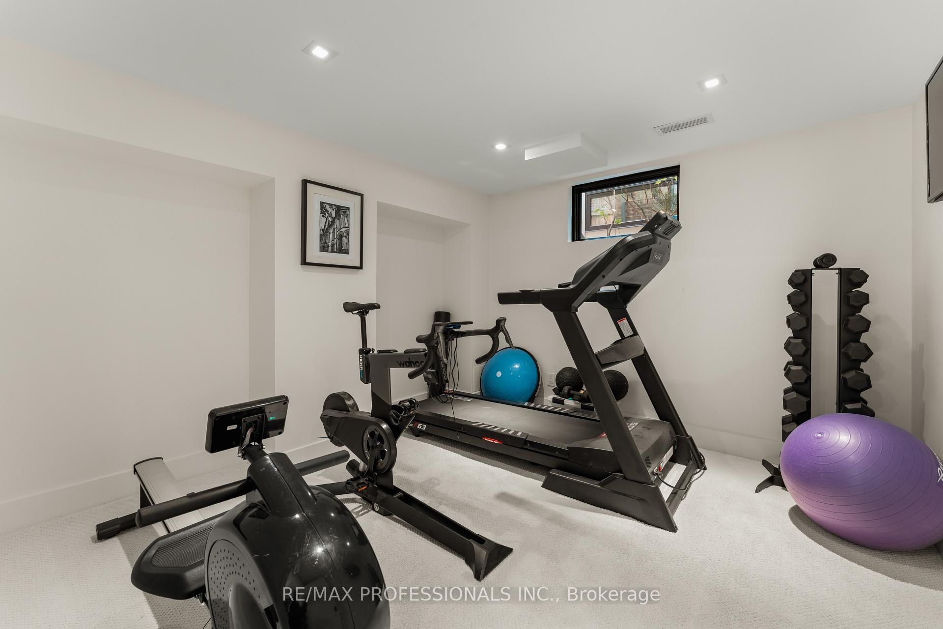 Photo 41 of 80 Humbervale Boulevard, Etobicoke, Stonegate-Queensway — HOMEH
