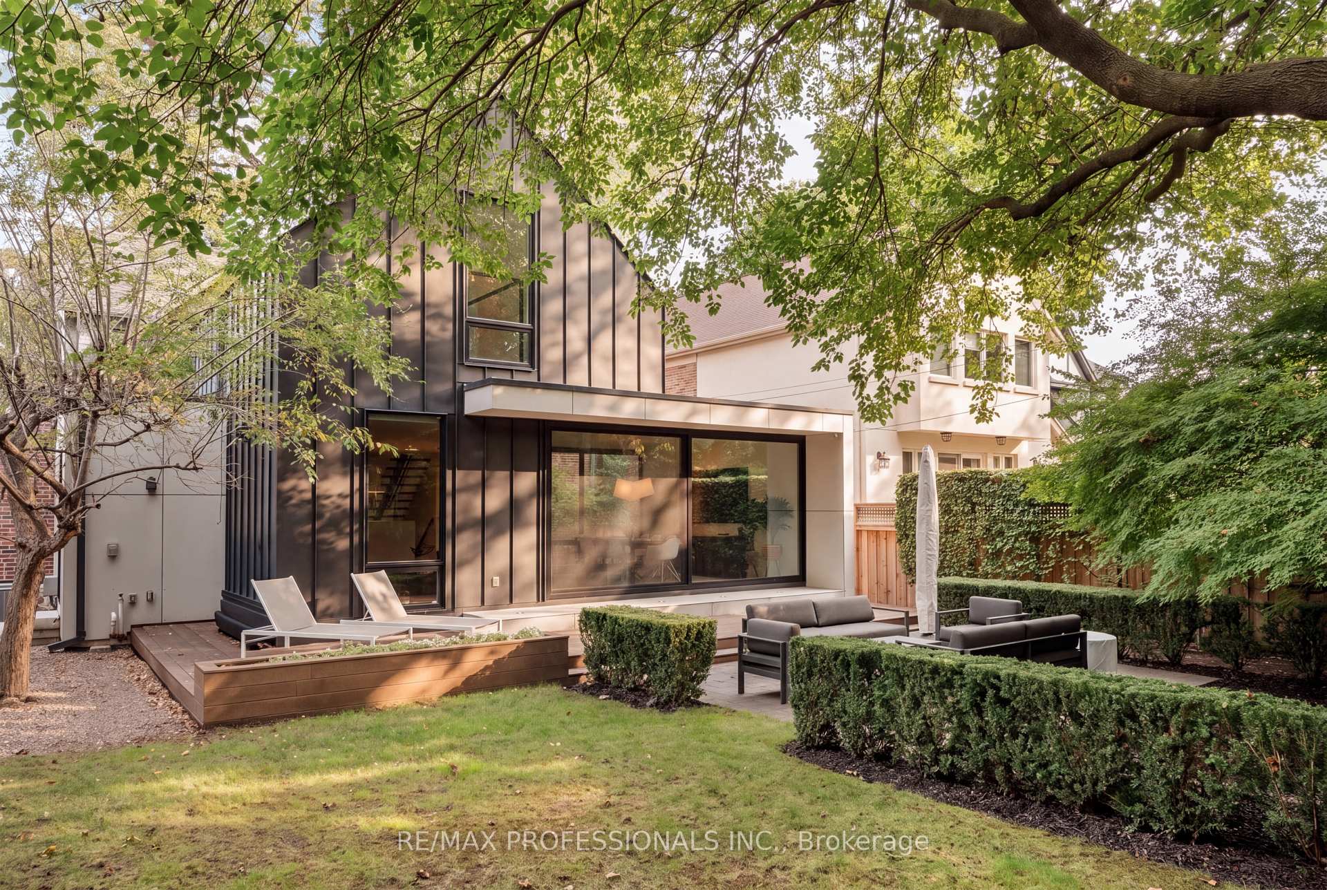 Photo 46 of 80 Humbervale Boulevard, Etobicoke, Stonegate-Queensway — HOMEH