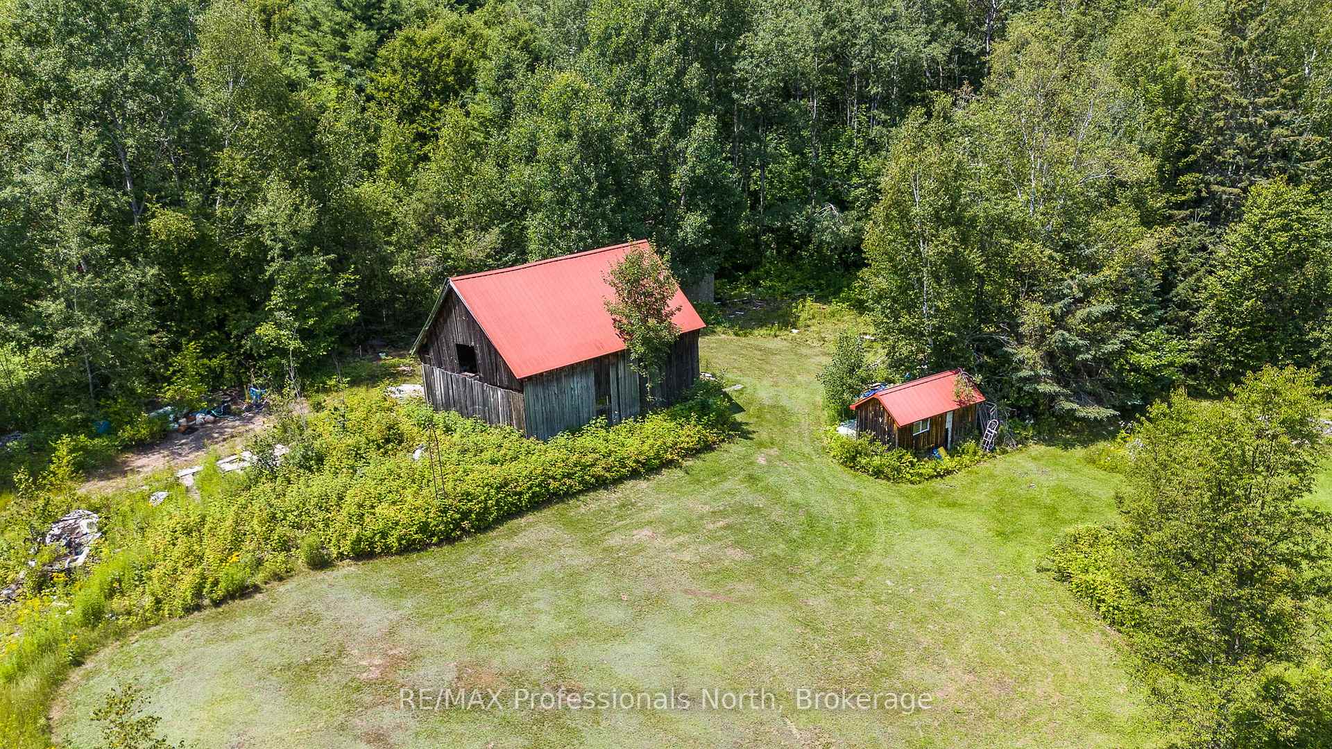 Photo 3 of 1975 Queens Line Road, Minden Hills, Minden — HOMEH