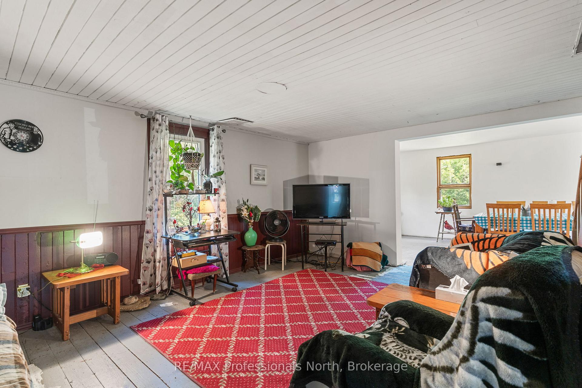 Photo 16 of 1975 Queens Line Road, Minden Hills, Minden — HOMEH