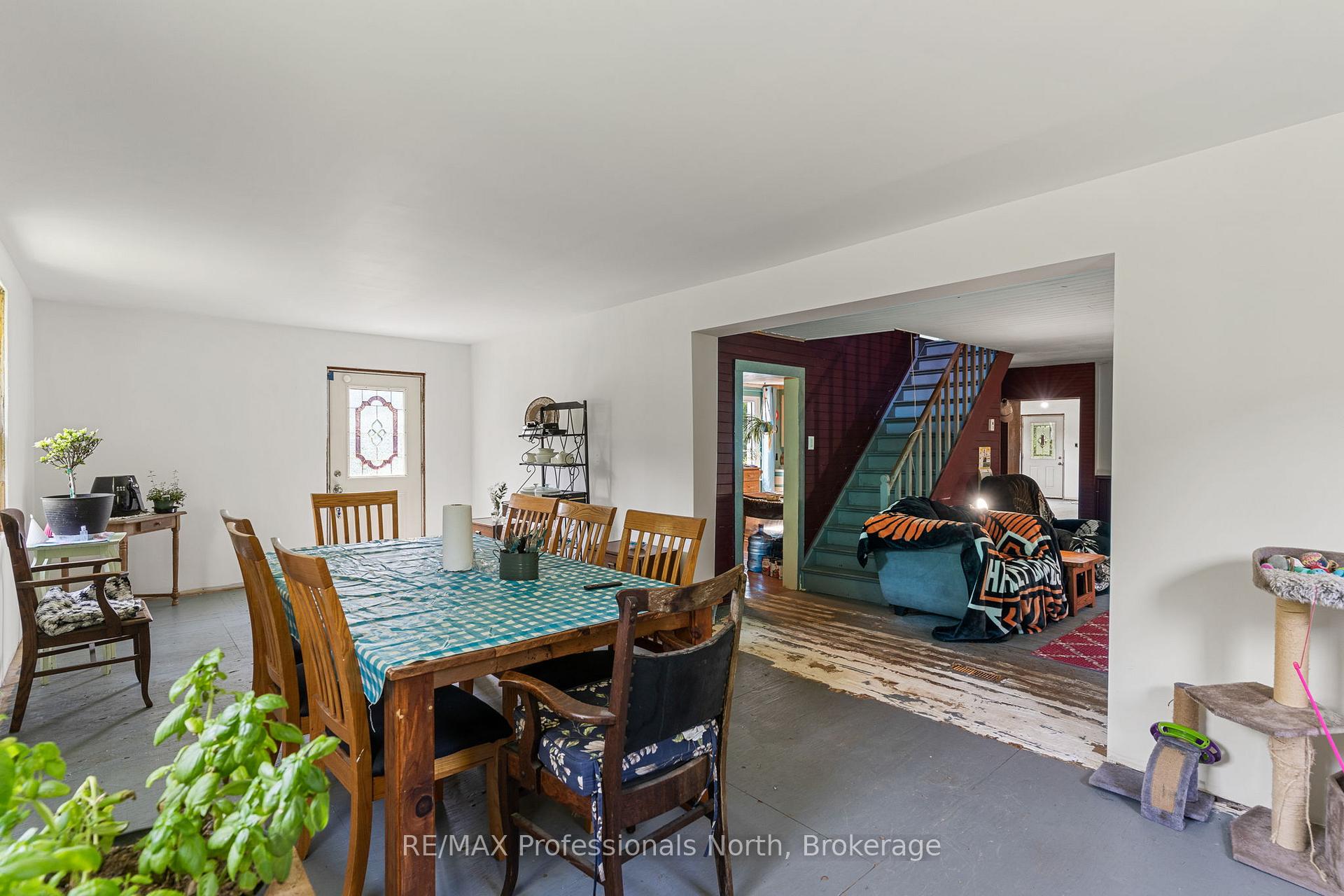 Photo 25 of 1975 Queens Line Road, Minden Hills, Minden — HOMEH