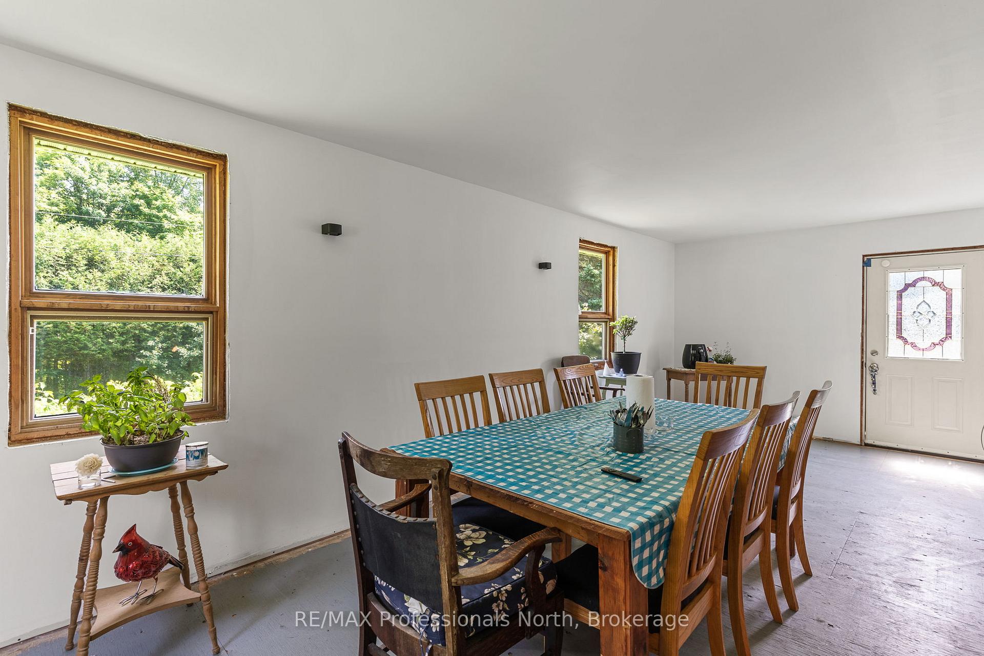 Photo 26 of 1975 Queens Line Road, Minden Hills, Minden — HOMEH