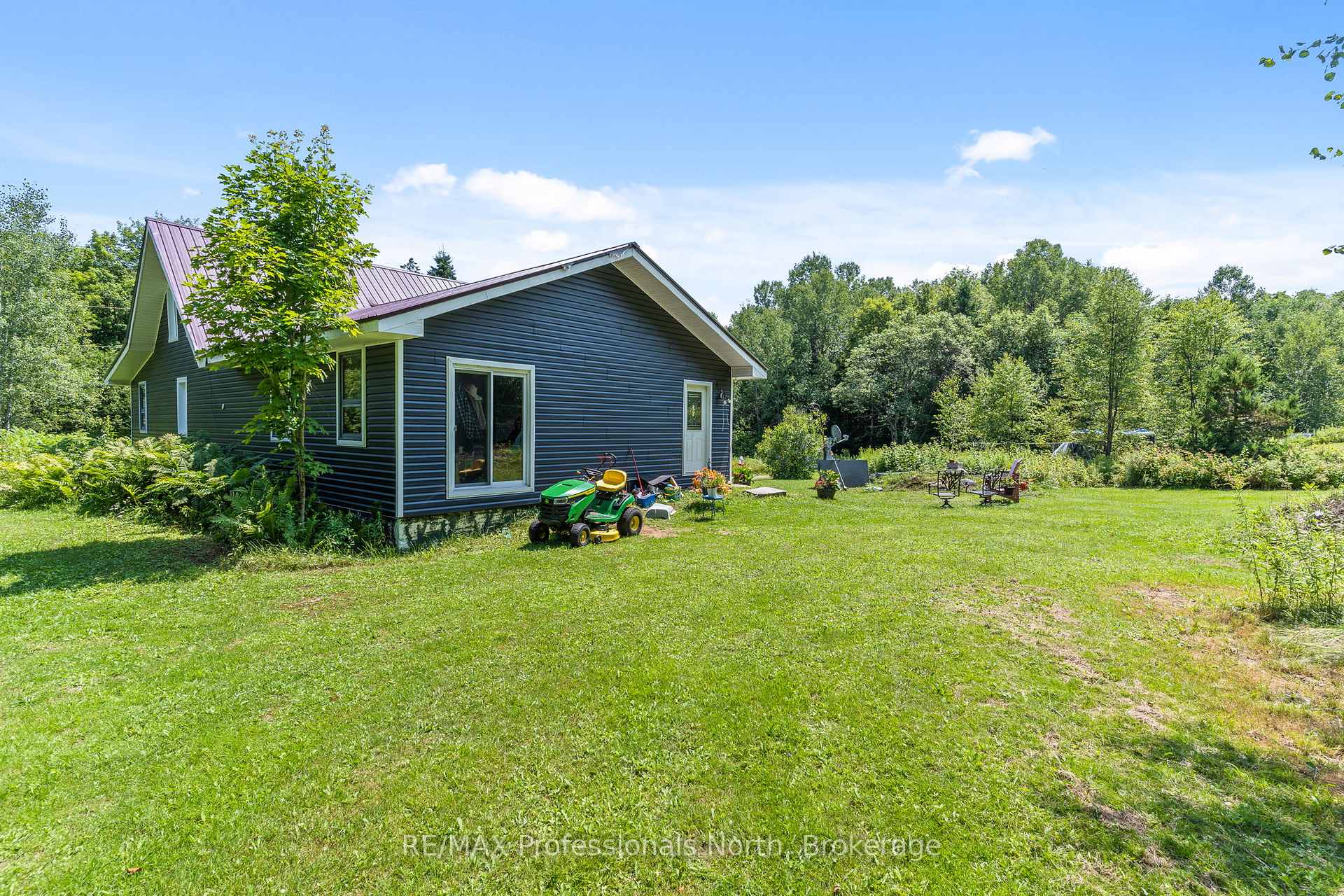 Photo 36 of 1975 Queens Line Road, Minden Hills, Minden — HOMEH