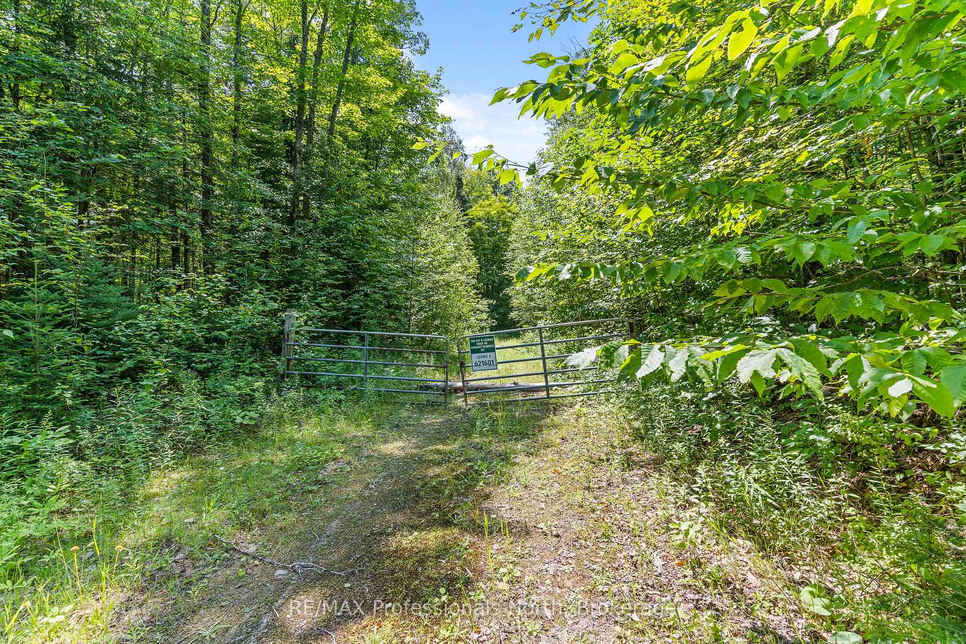 Photo 40 of 1975 Queens Line Road, Minden Hills, Minden — HOMEH