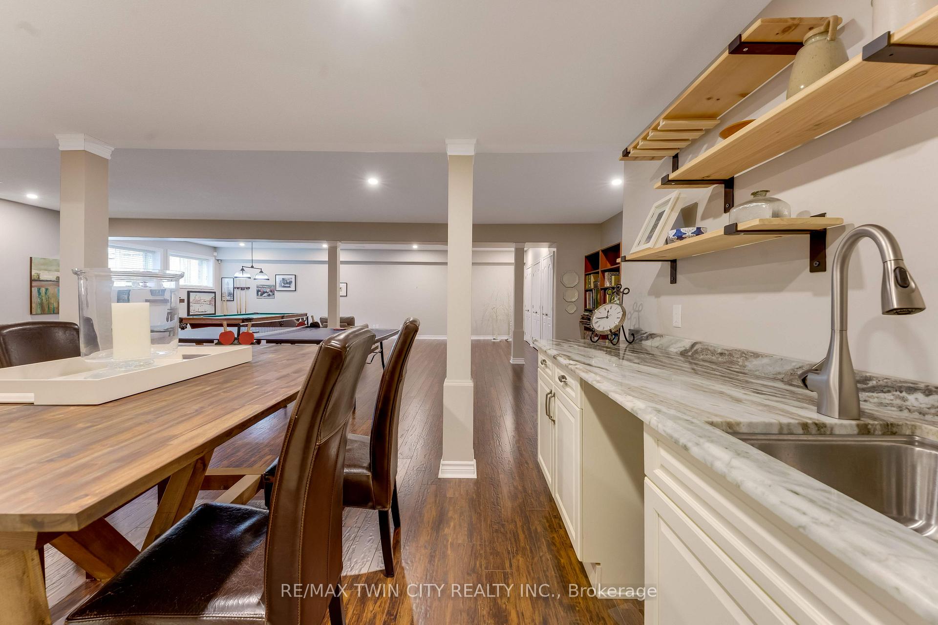 Photo 34 of 213 Edgewater Crescent, Kitchener, Grand River South — HOMEH
