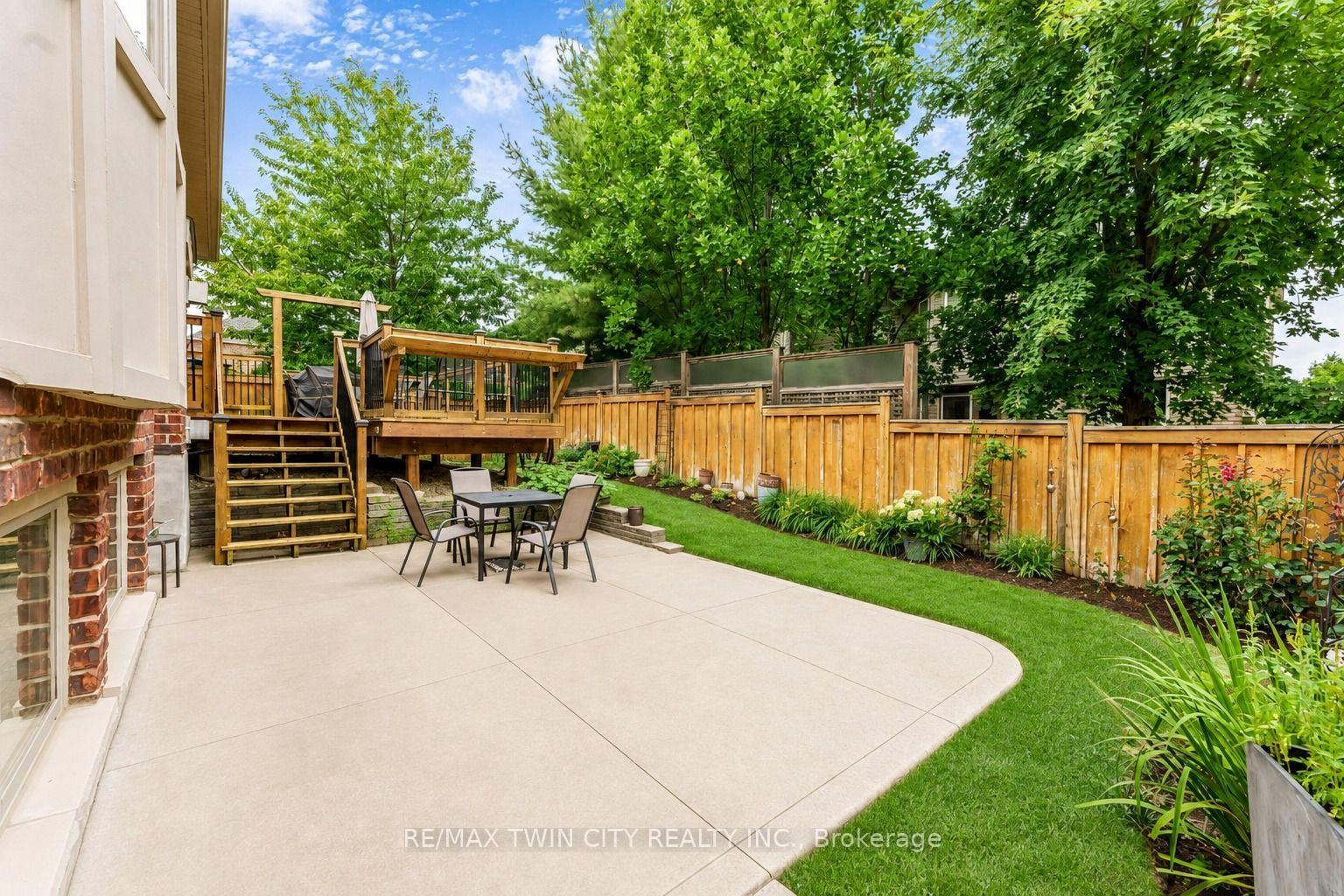 Photo 42 of 213 Edgewater Crescent, Kitchener, Grand River South — HOMEH