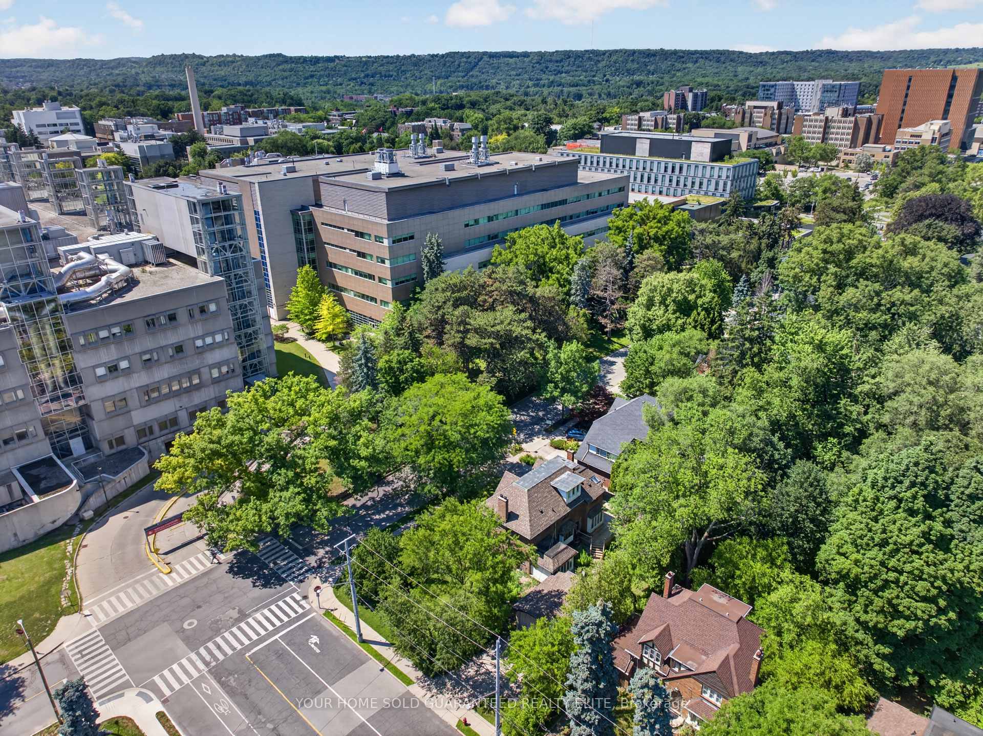 Photo 2 of 4 Forsyth Avenue N, Hamilton, Westdale — HOMEH
