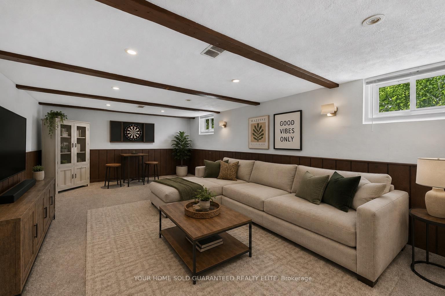 Photo 10 of 4 Forsyth Avenue N, Hamilton, Westdale — HOMEH