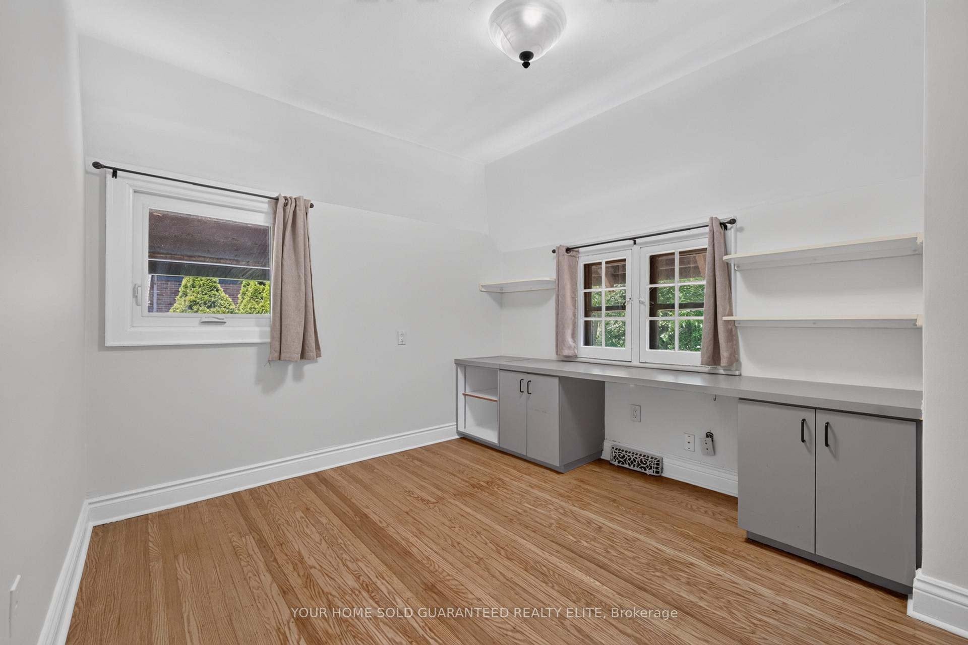 Photo 32 of 4 Forsyth Avenue N, Hamilton, Westdale — HOMEH