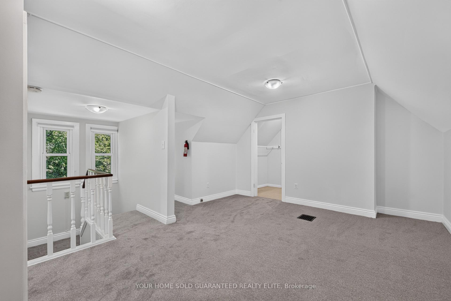 Photo 37 of 4 Forsyth Avenue N, Hamilton, Westdale — HOMEH